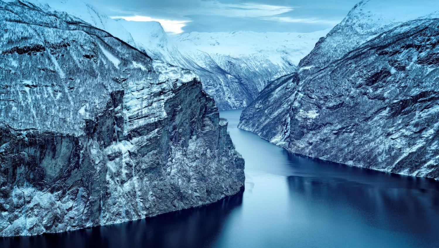 Geirangerfjorden i vinterdrakt