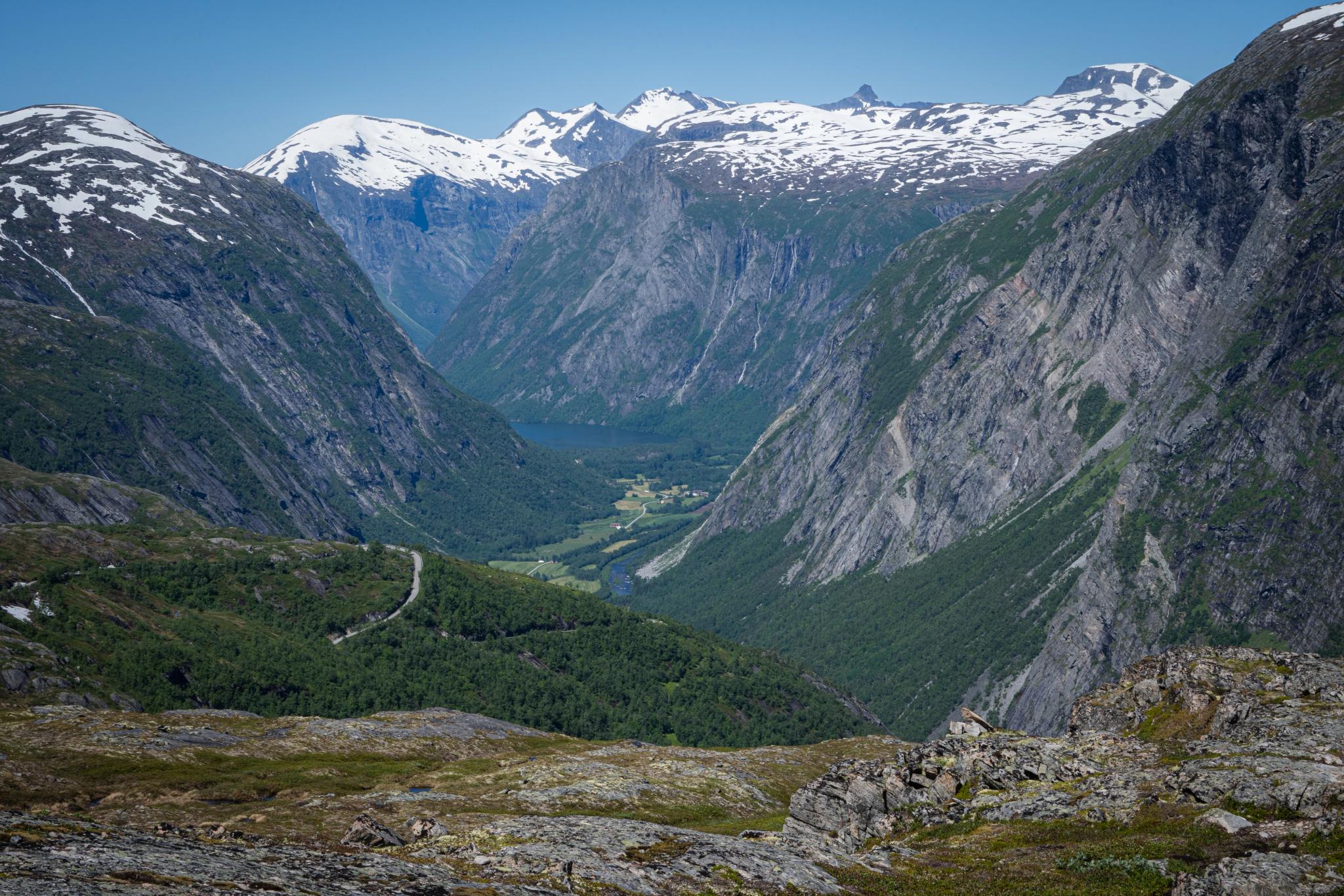 2-dagers el-sykkeltur over Aursjøvegen