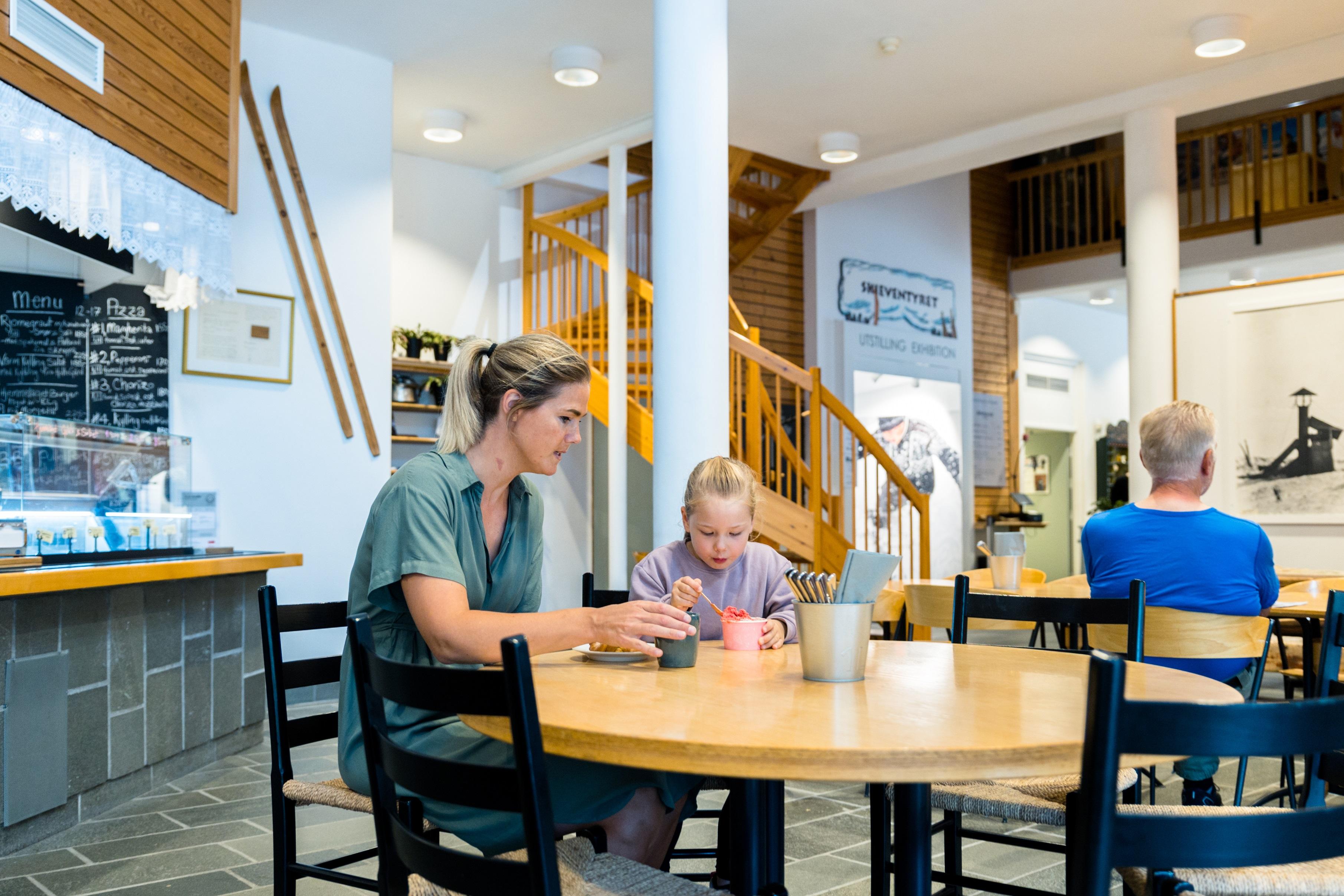 Frå kafeen på Norsk Skieventyr i Morgedal