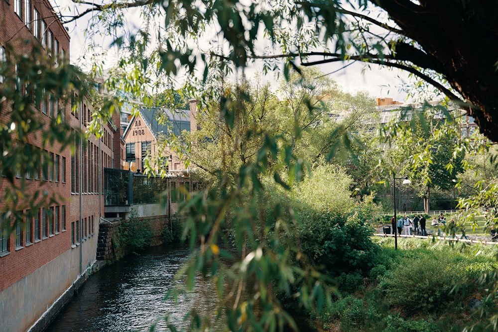 akerselva, parkområder og gamle industribygg