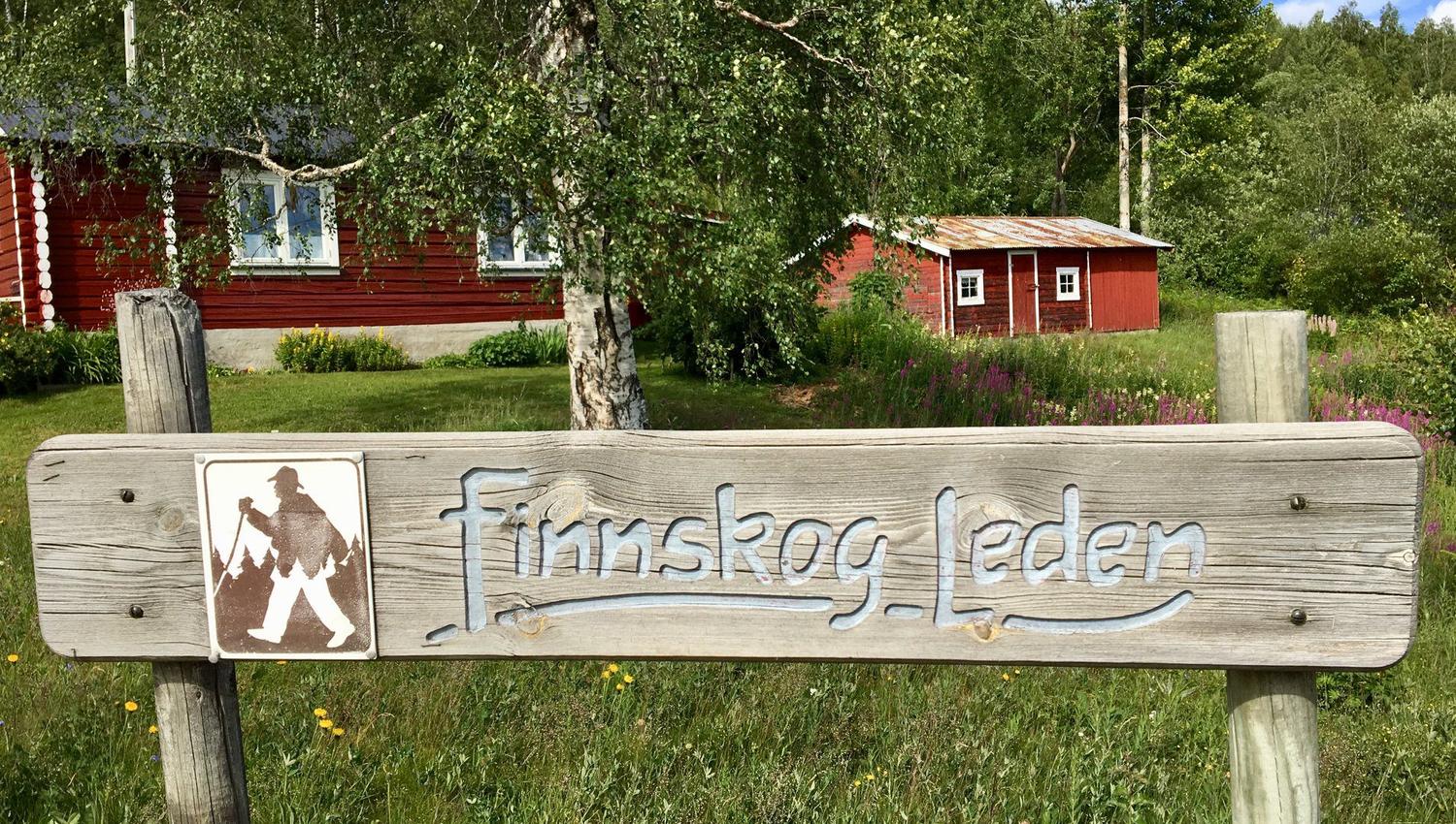 Finnskogleden går rett forbi Gravberget gård