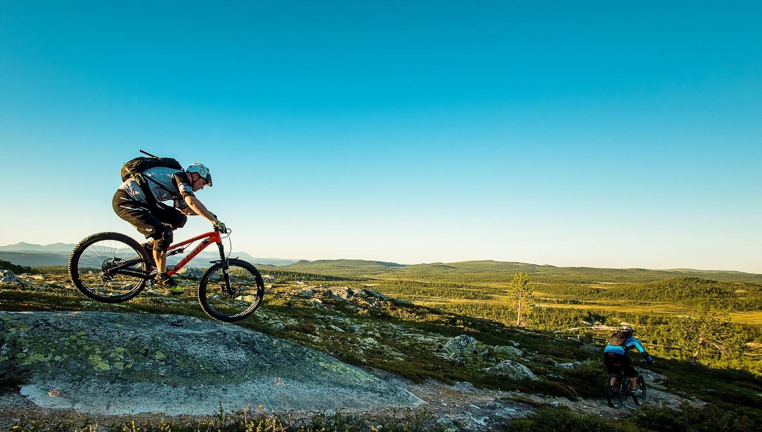 Syklist på fjellet