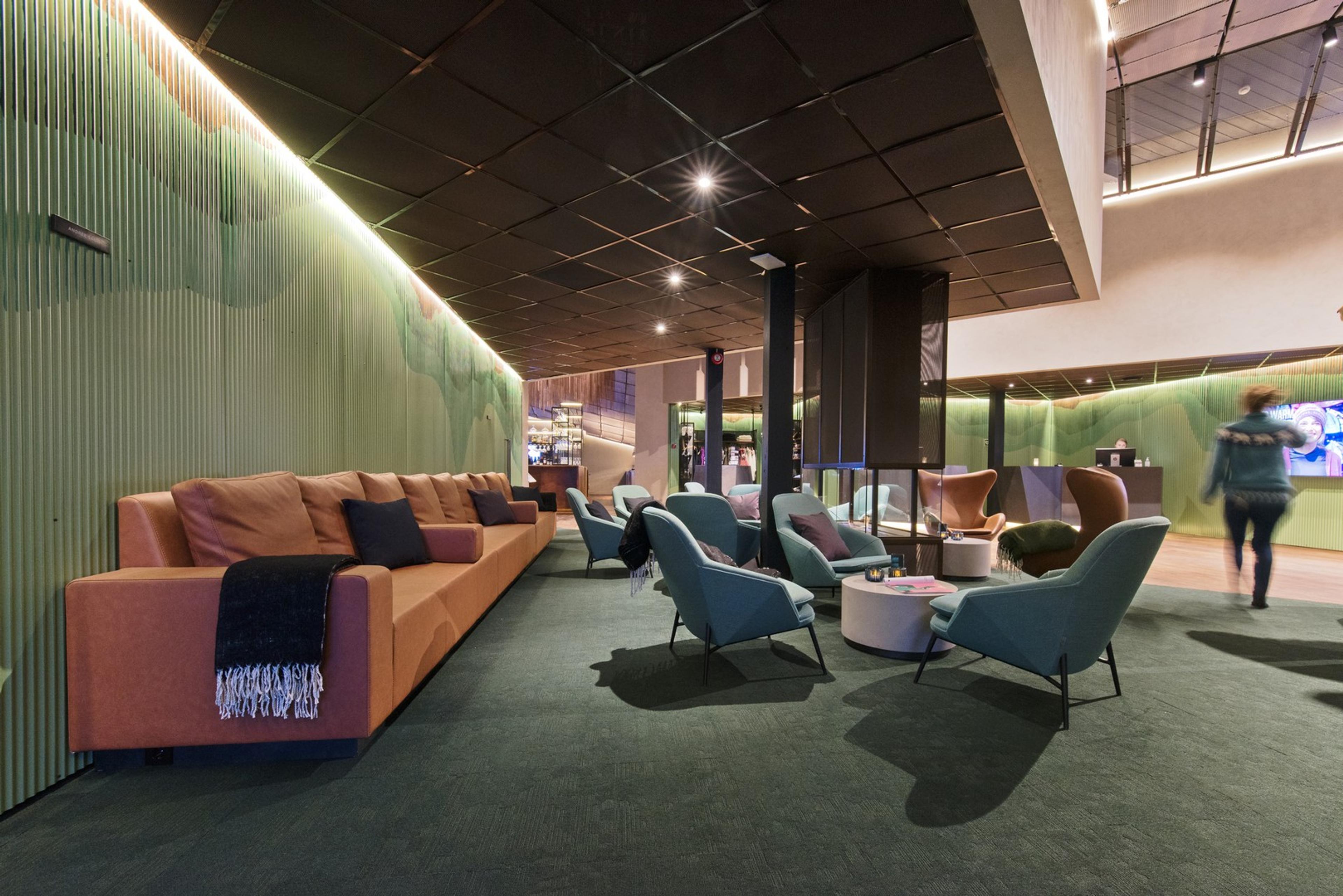 Agurtxane_Concellon_Radisson_lobby18