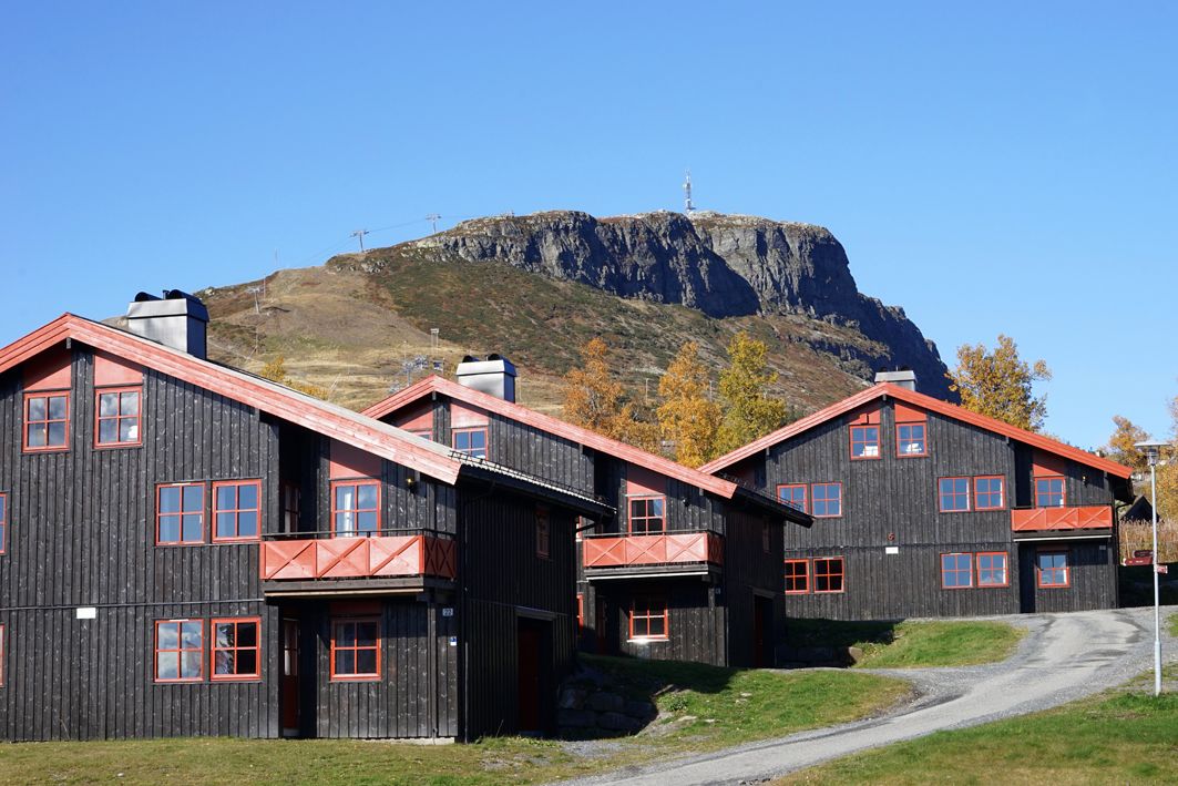 Thon Hotel Skeikampen, hotell med 32 leiligheterpå Skeikampen. 35 minutter fra Lillehammer.