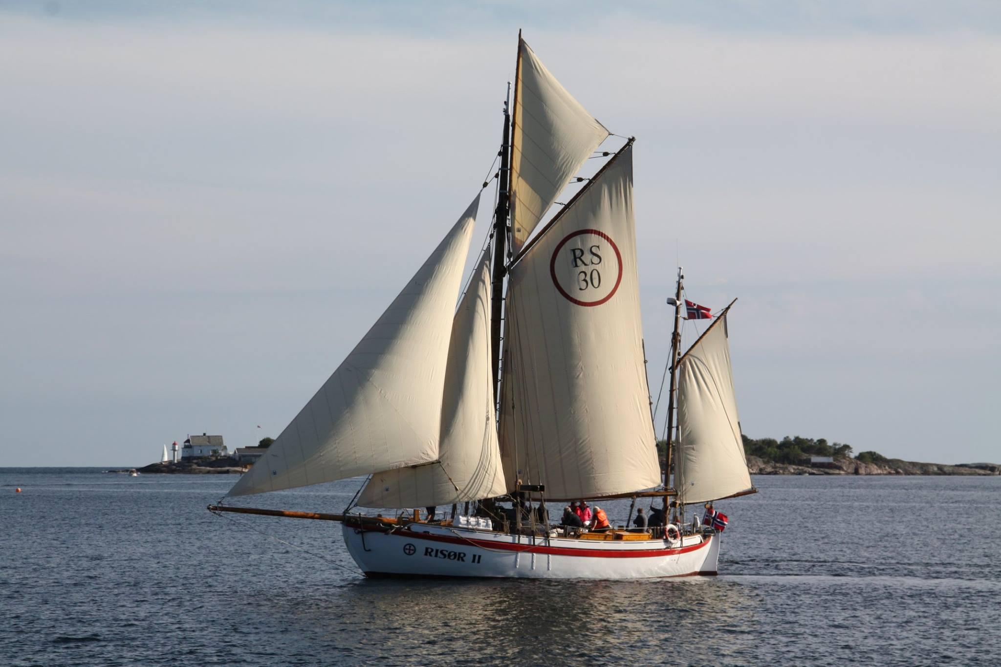 Risør II Charter tours