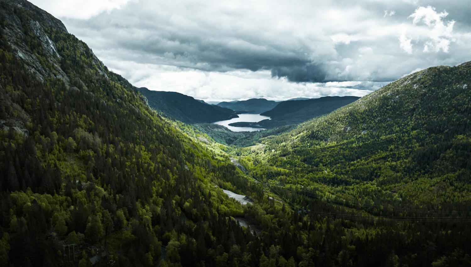 dronebilde av Hanakamjuvet