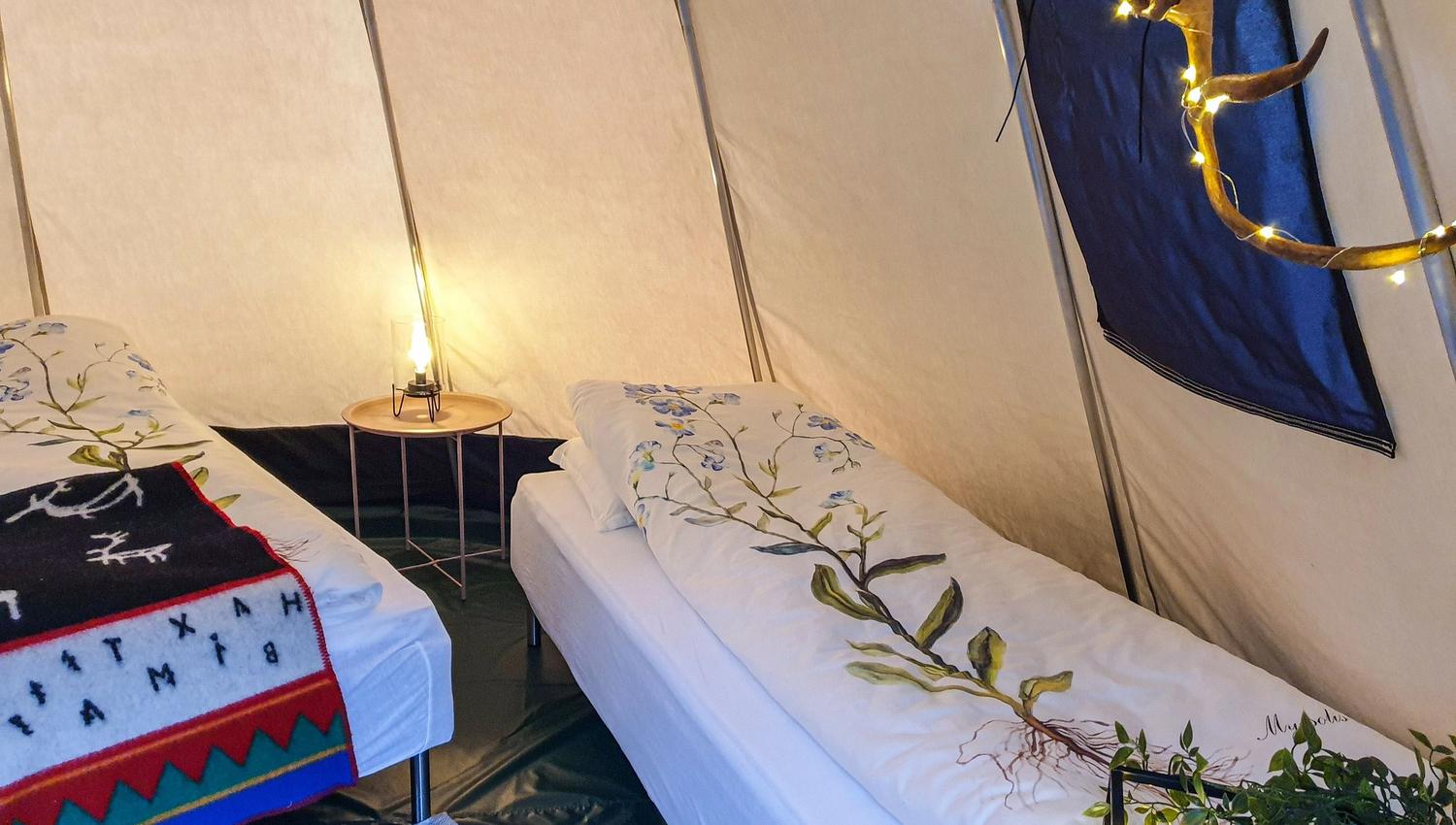 Sámi Glamping bed