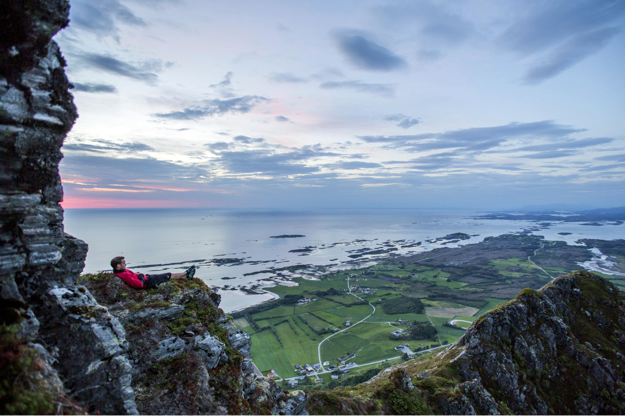 Fjelltur til Melen og Sjurvarden (Stemshesten) fra Skotten