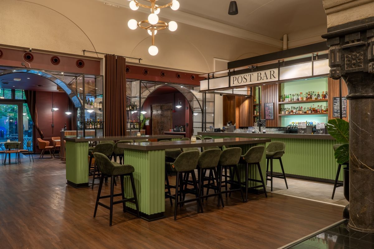 Post bar 