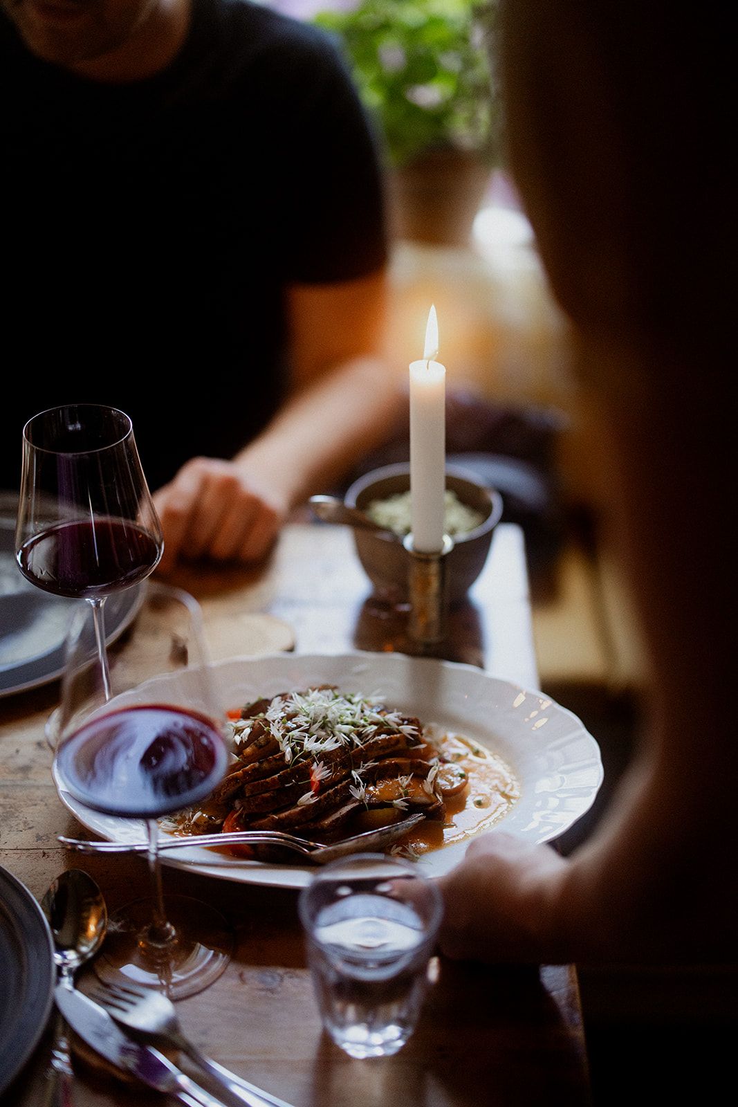 Dinner featuring rich broth and carefully selected ingredients – served with care in a warm setting.