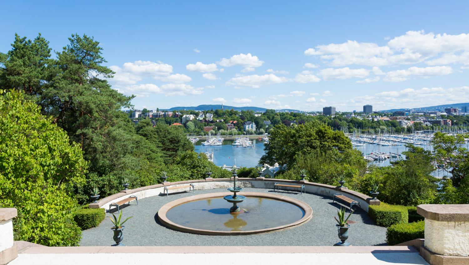 Utsikt fra Oscarshall.