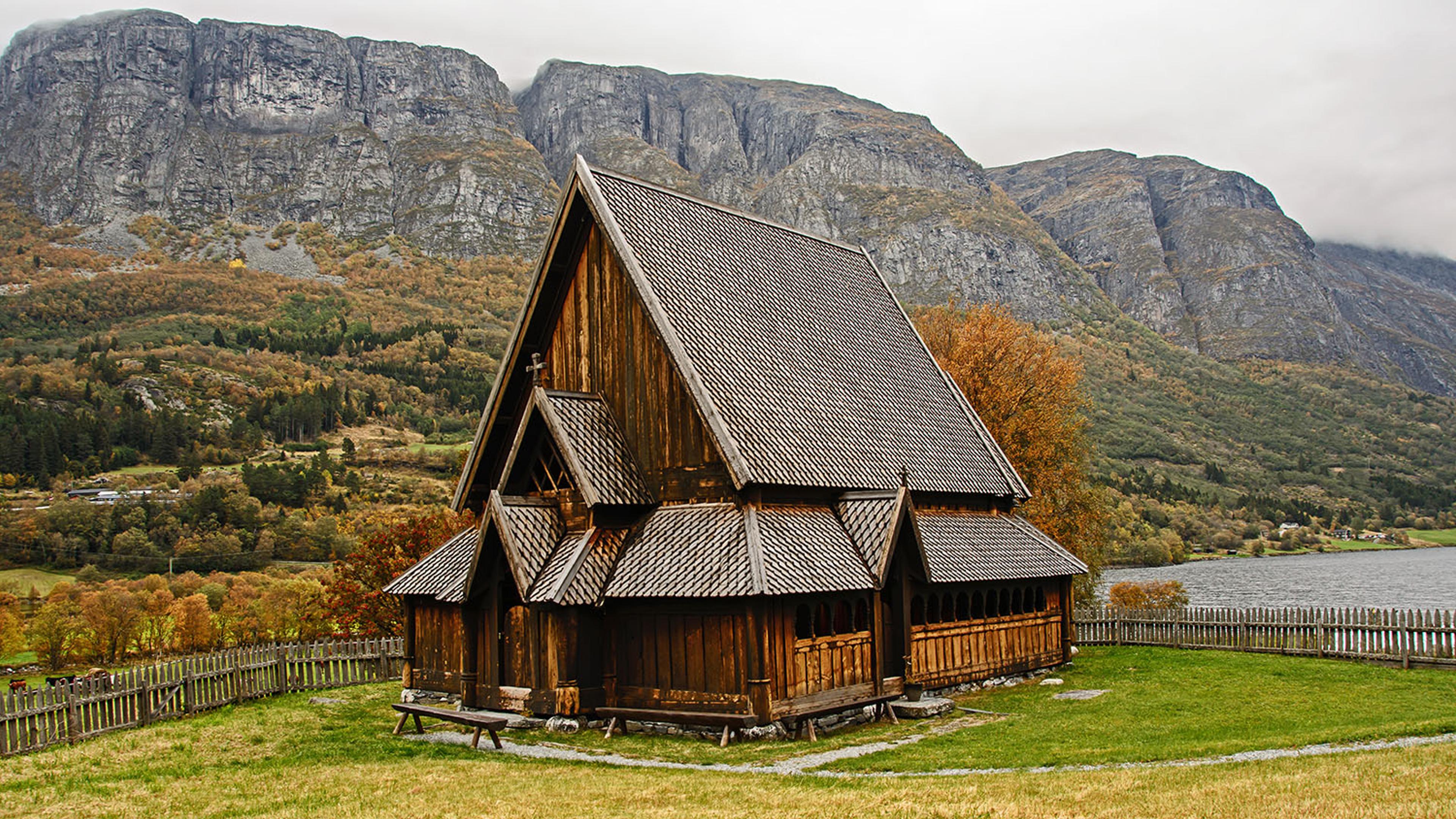 Øye Stave Church