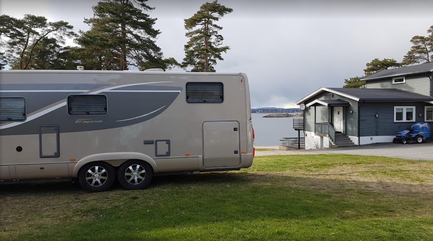 Motorhome, sea in the background