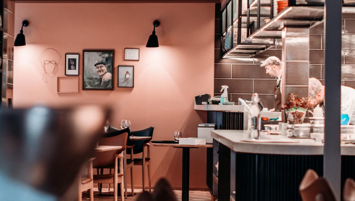 Restauranten på Grand Hotell Egersund, Eigra kjøkken og bar