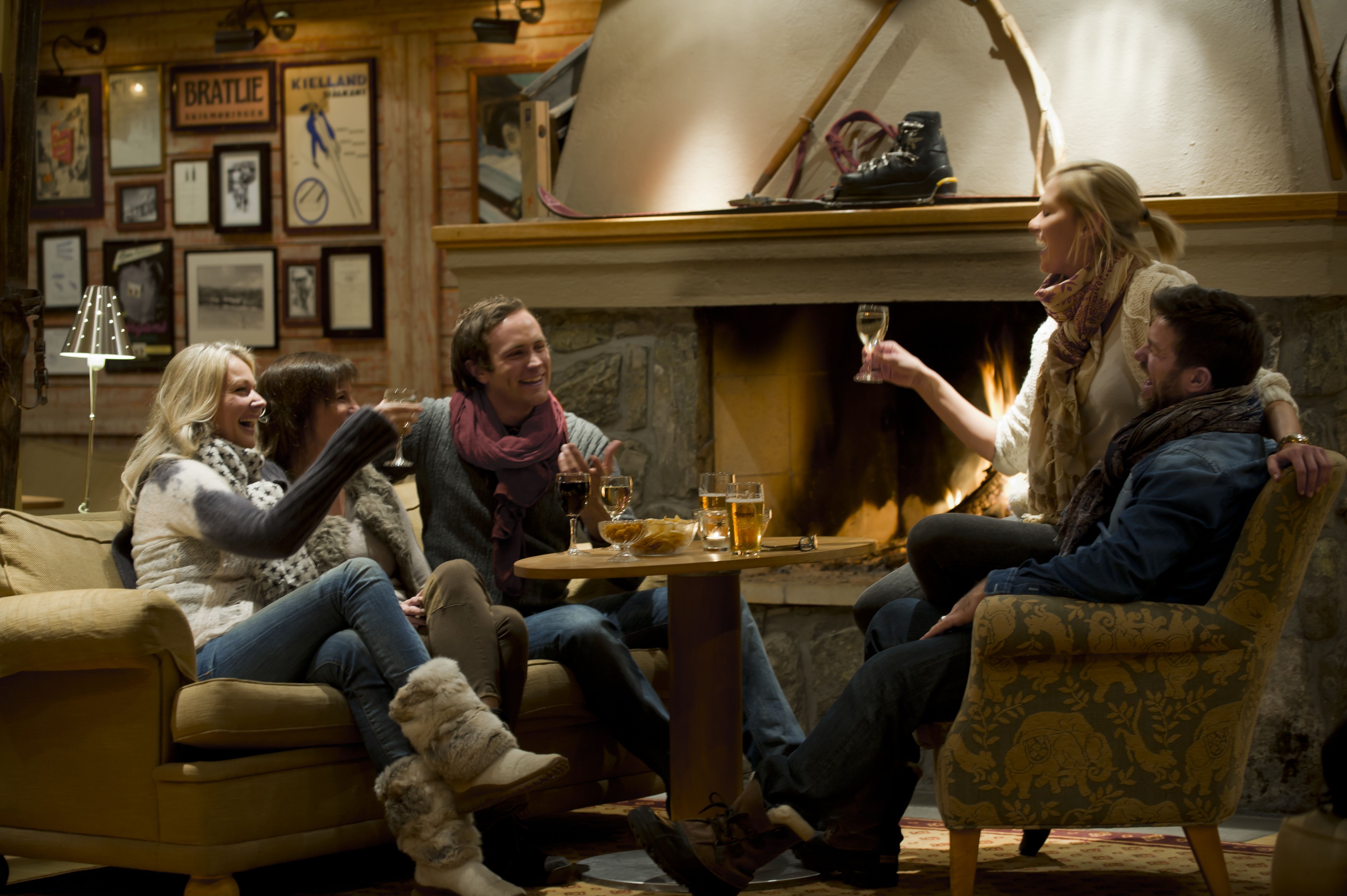 gruppe venner på Rauland Høyfjellshotell