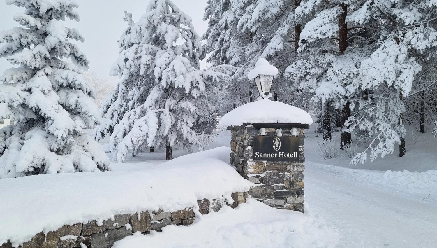 Sanner Hotell - Port vinter