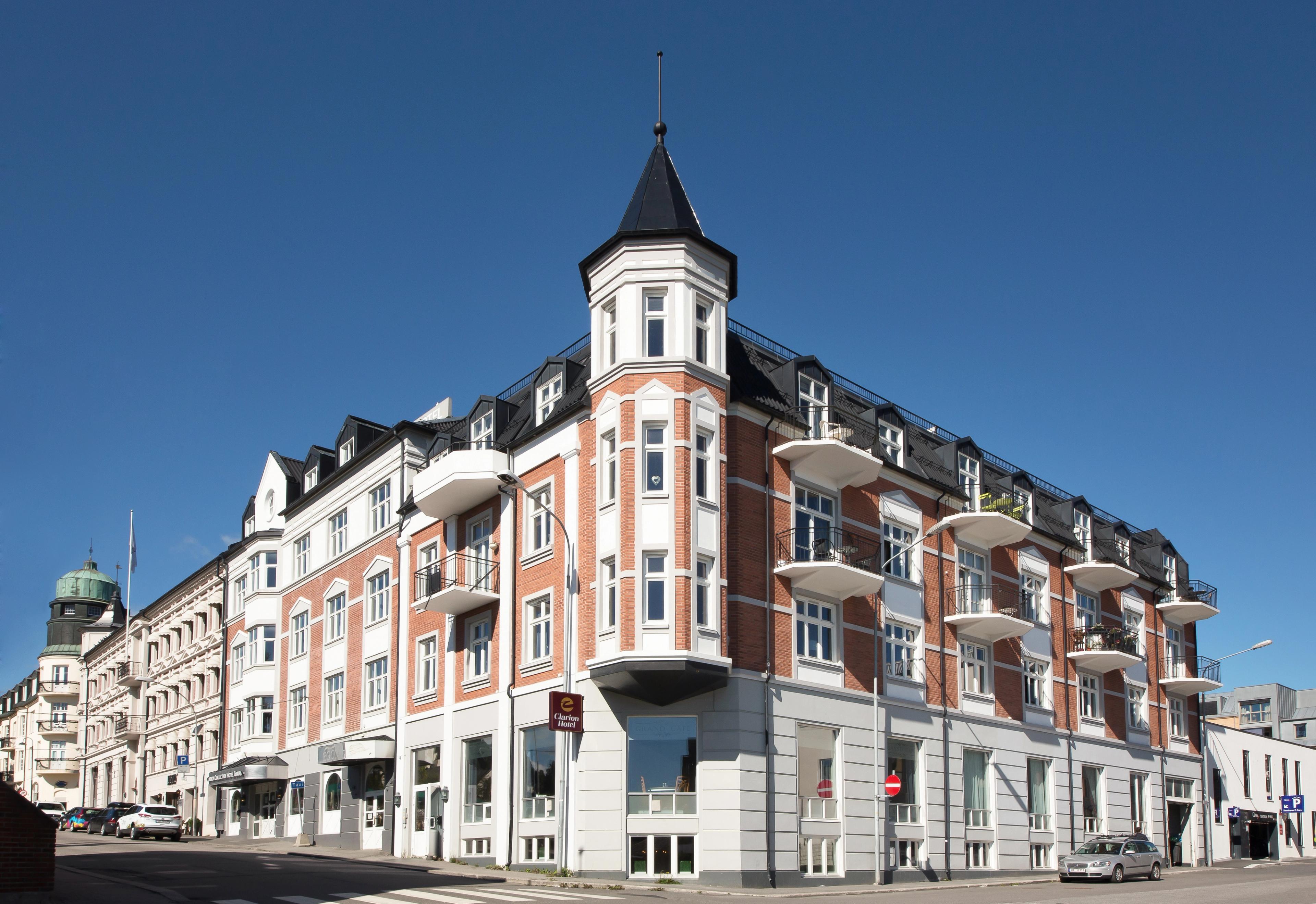 Utvendig fasade Home Hotel Grand Gjøvik.
