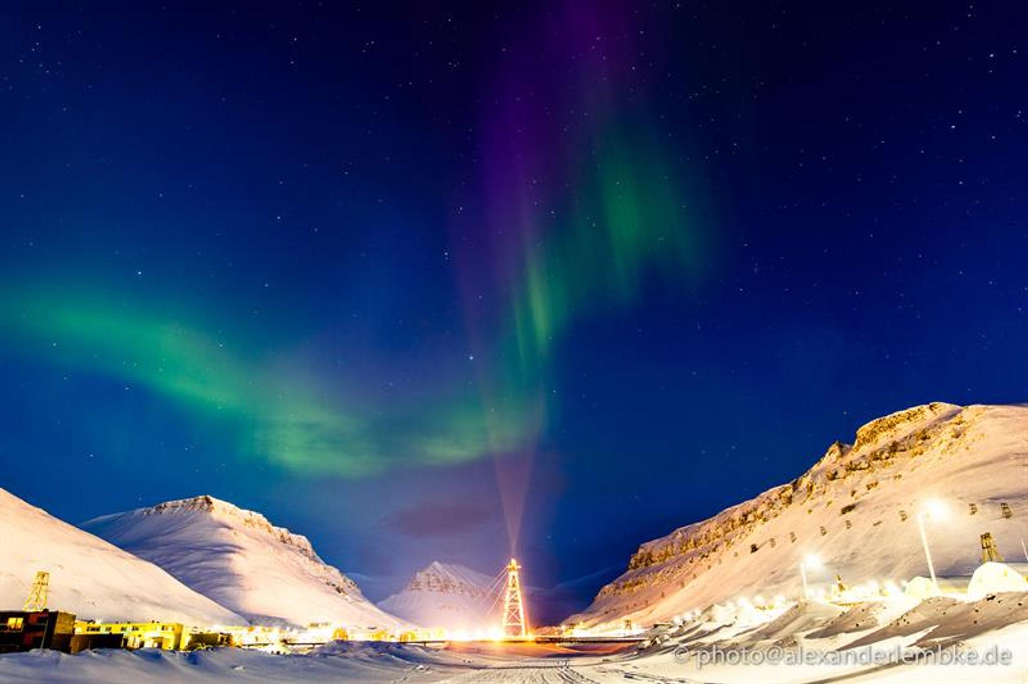 Northern Lights above Longyearbyen