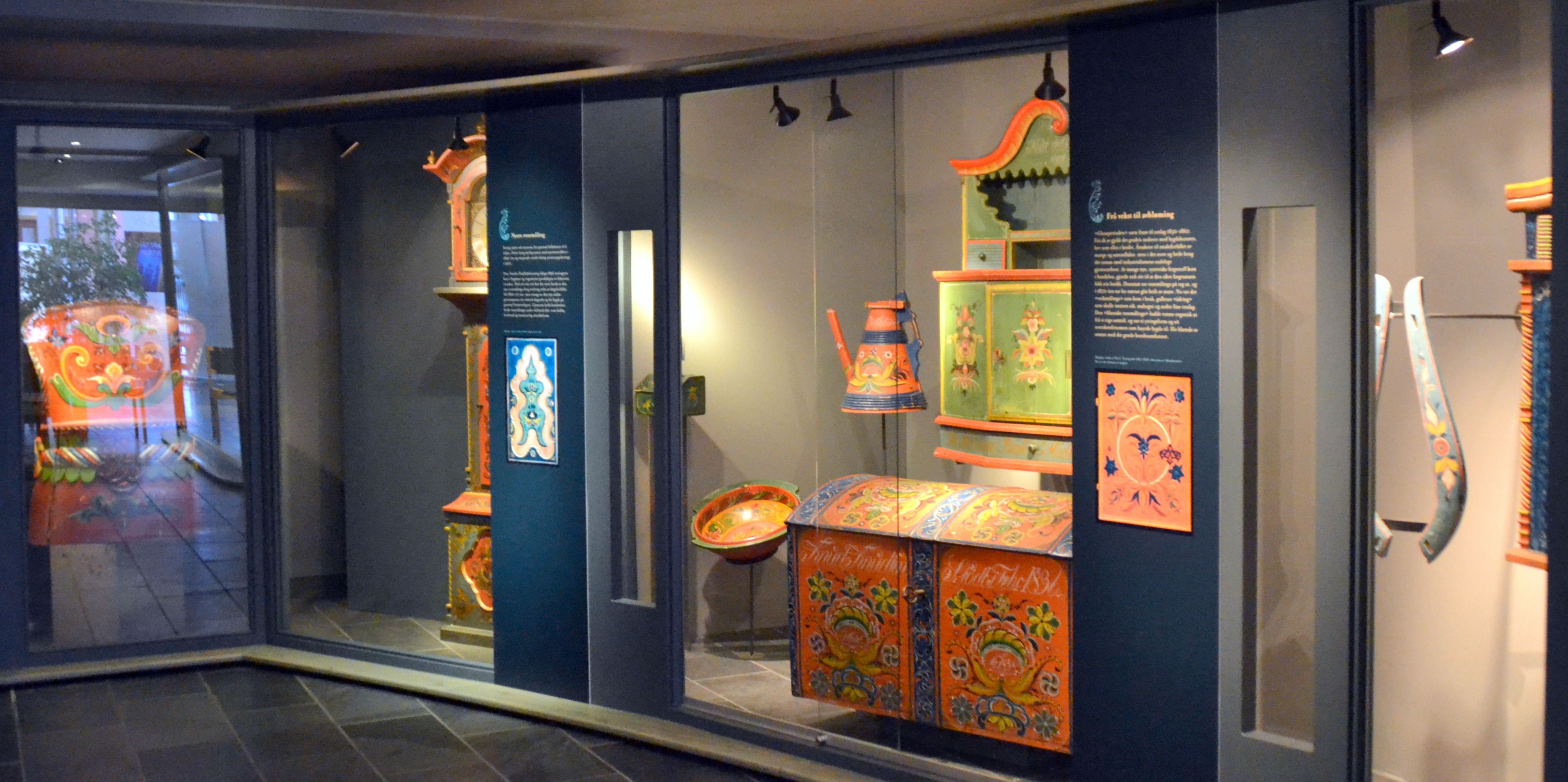 Rosemalingsutstillinga Hallingrosa Ål i Hallingdal