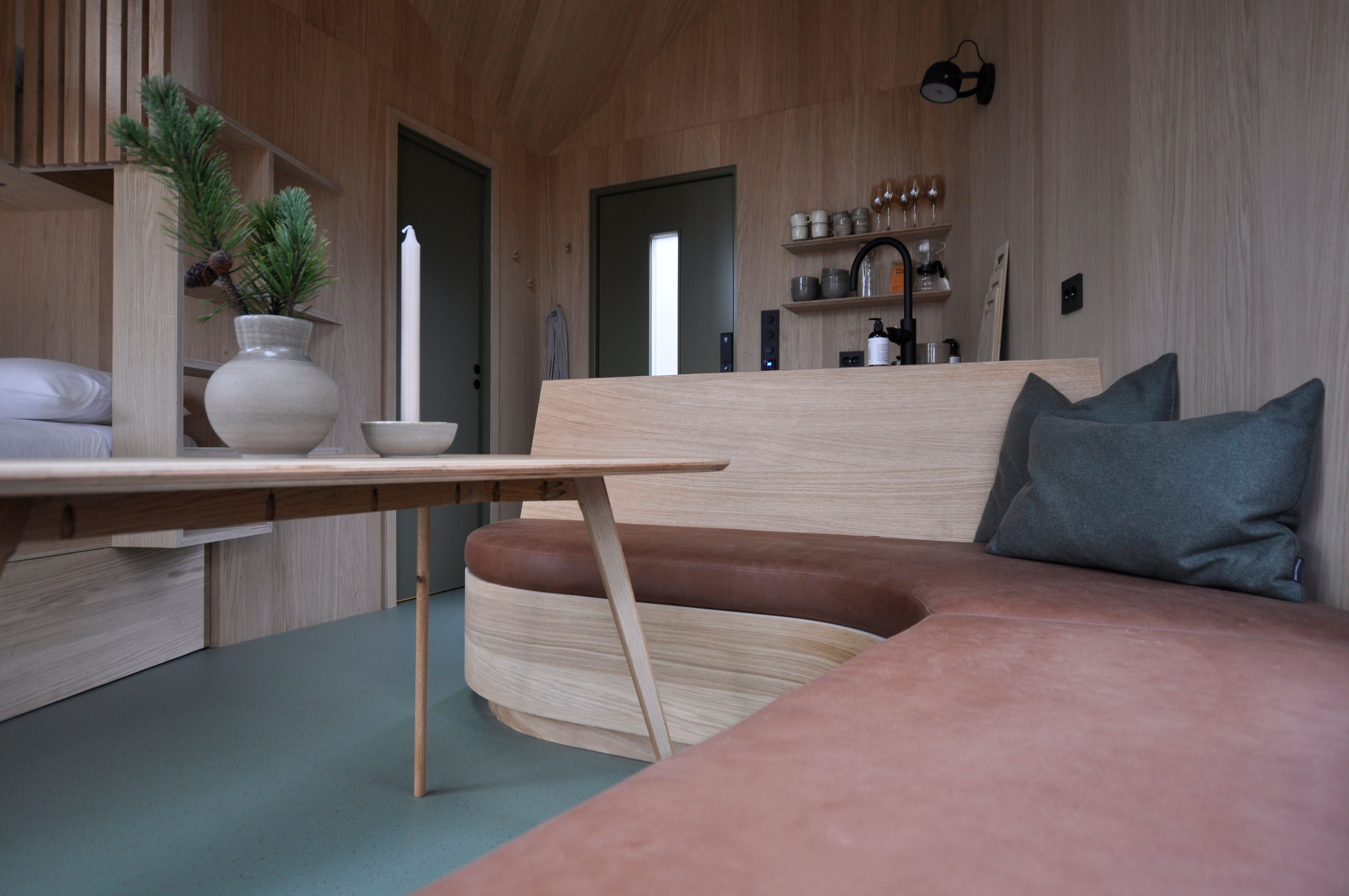 Hyggelig stue med komfortable møbler