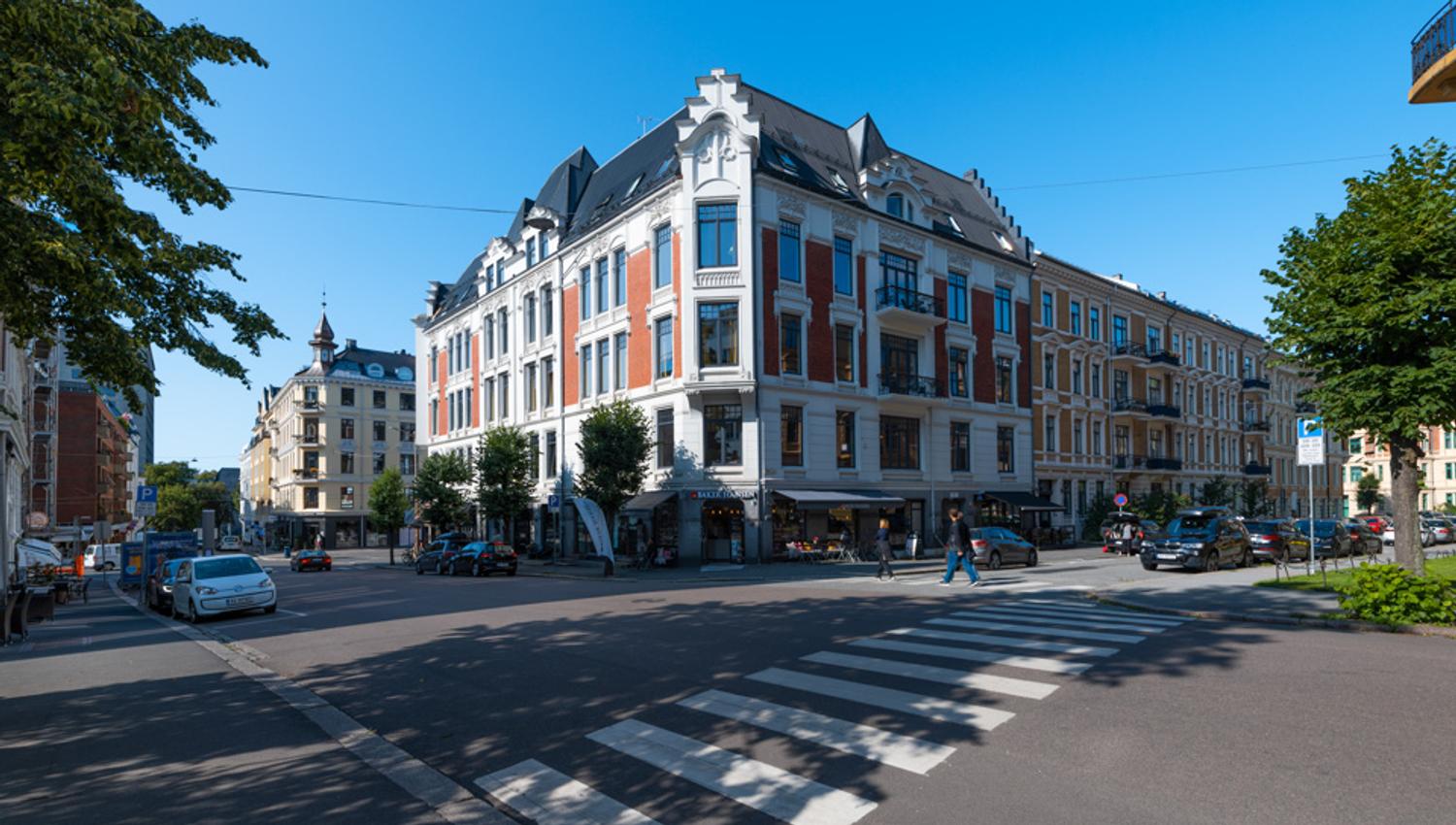 Frogner House Apartments. Fasade i Skovveien i Oslo. Foto