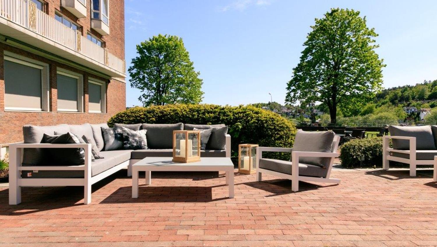 Seating group outside