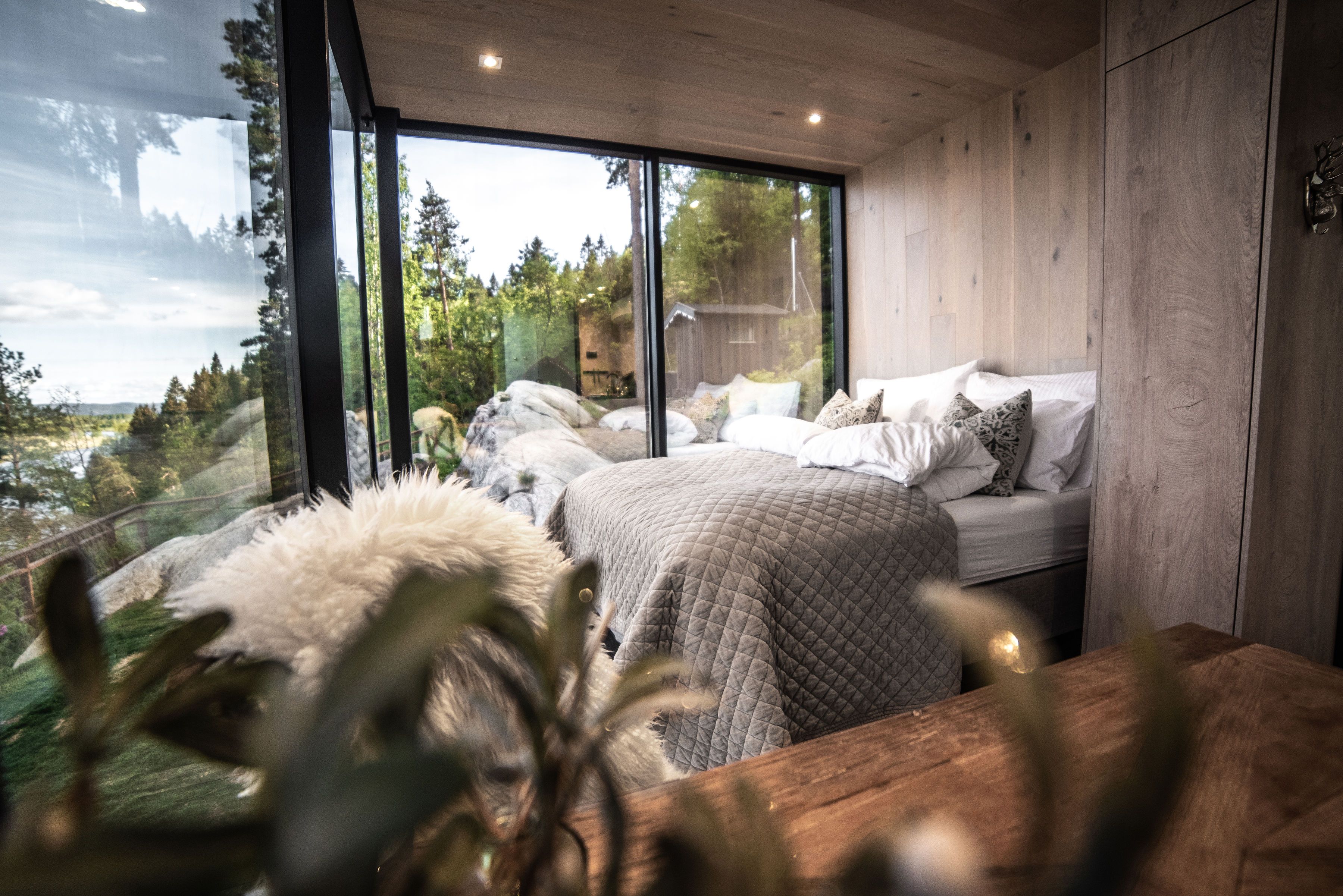 Wonder Inn Glass cabin innvendig med dobbeltseng