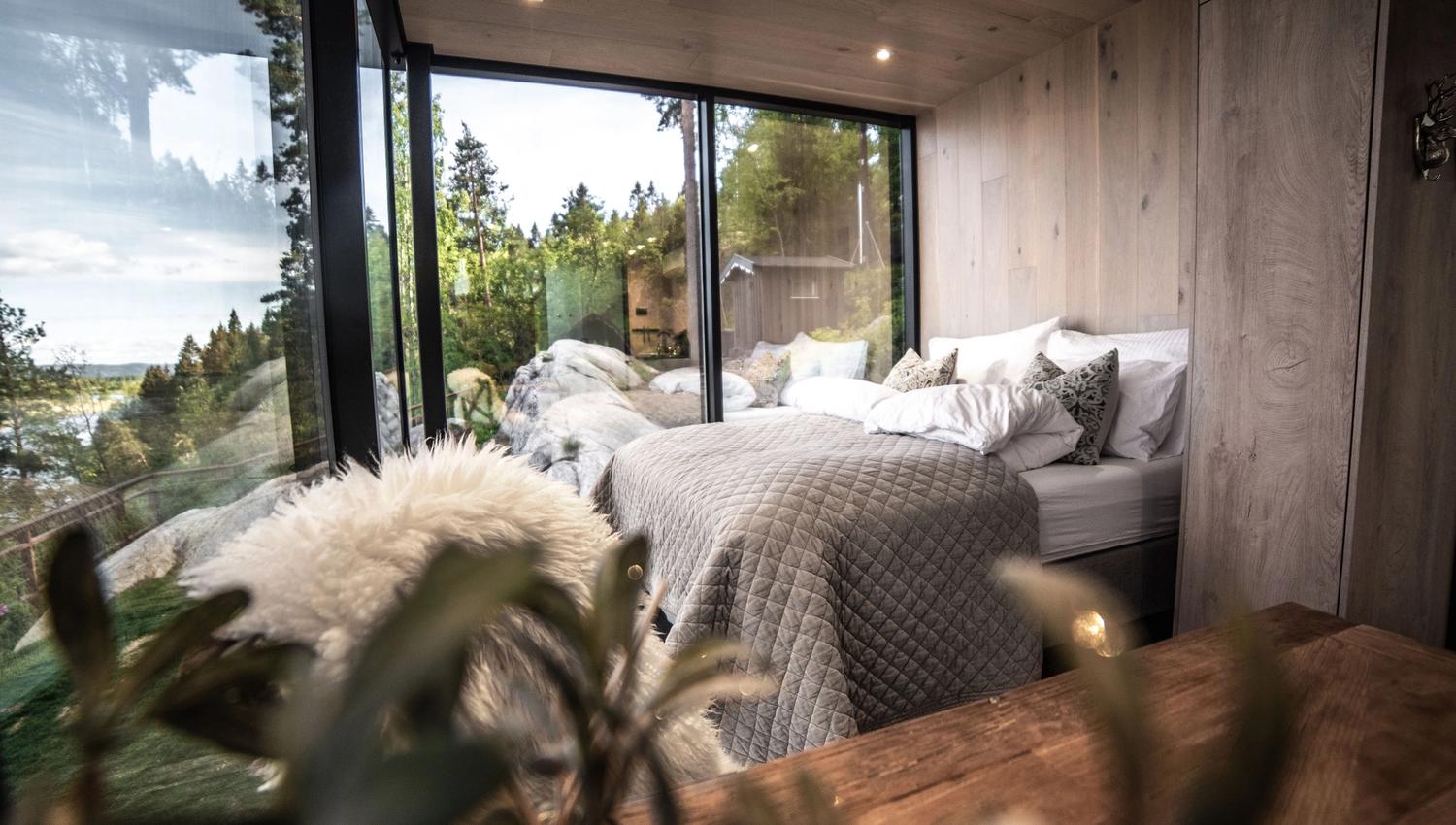 Wonder Inn Glass cabin innvendig med dobbeltseng