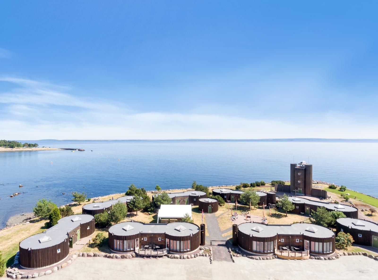 Furustrand hytter med utsikt over havet