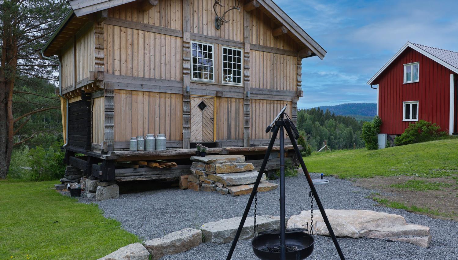 Hjortehagen stabburet uteplass