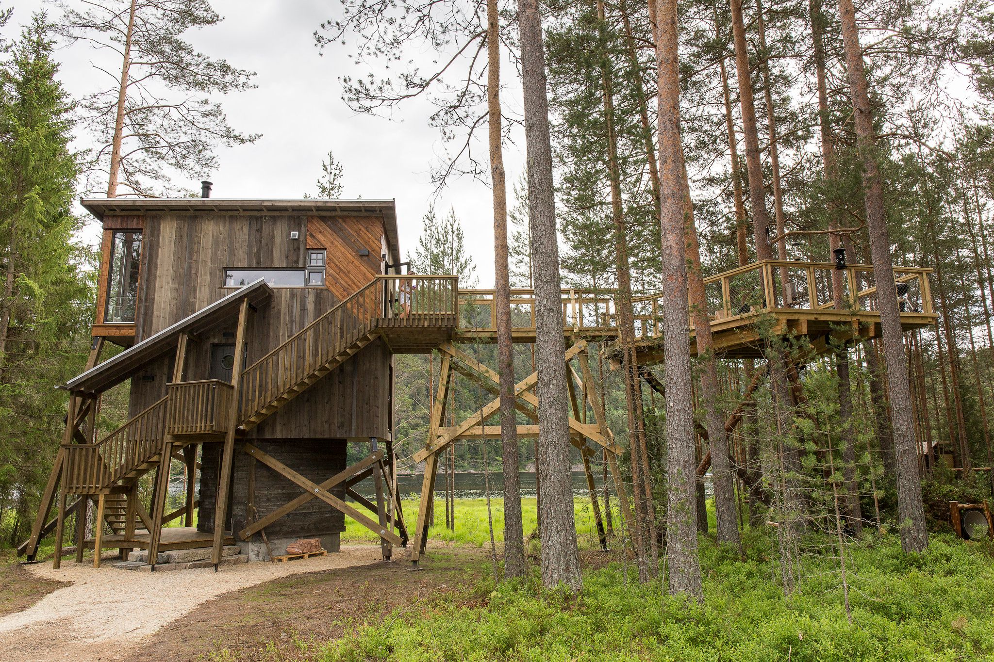 Kråkeslottet Trehyttene i Gjerstad trehytte