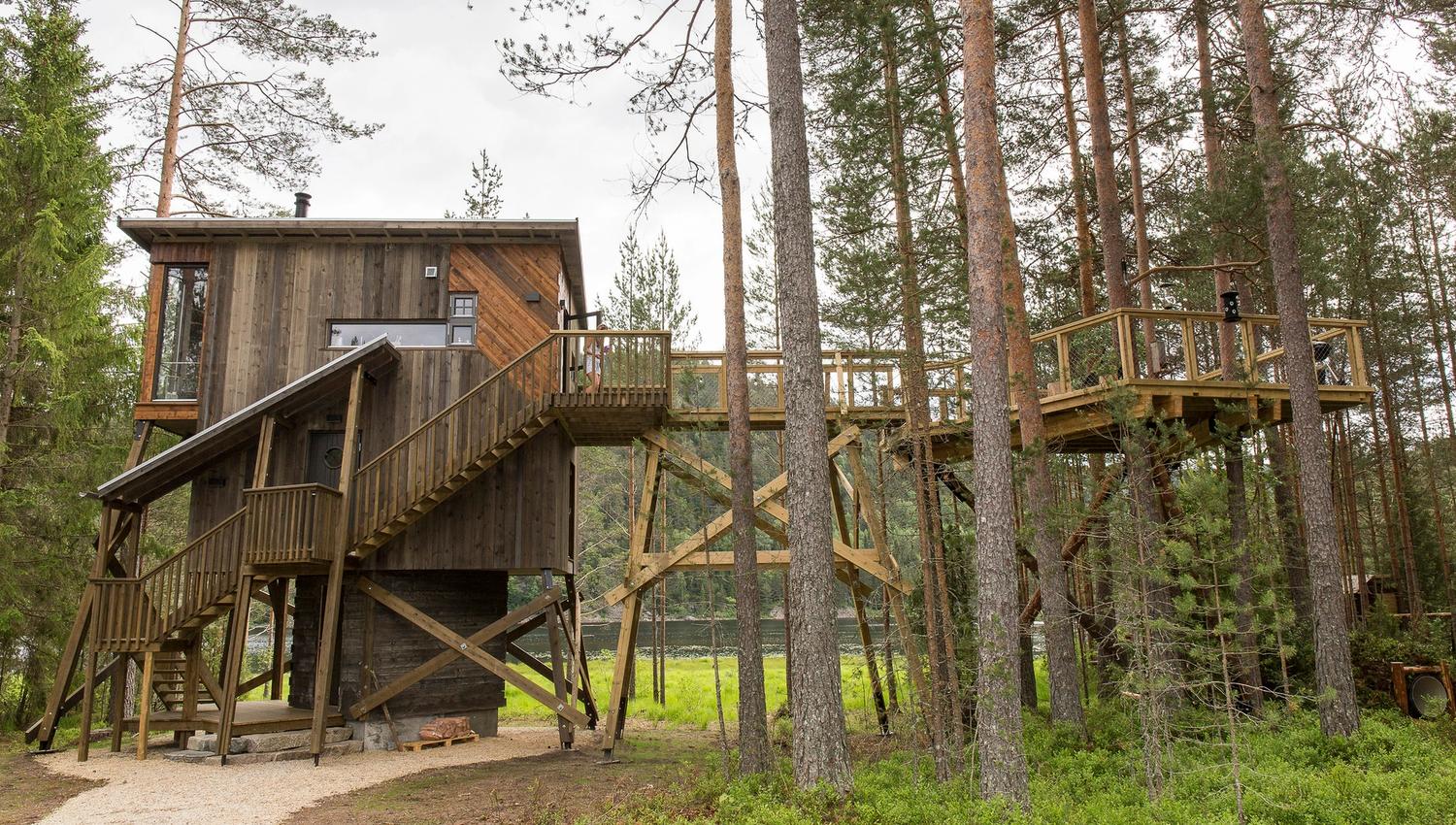 Kråkeslottet Trehyttene i Gjerstad trehytte