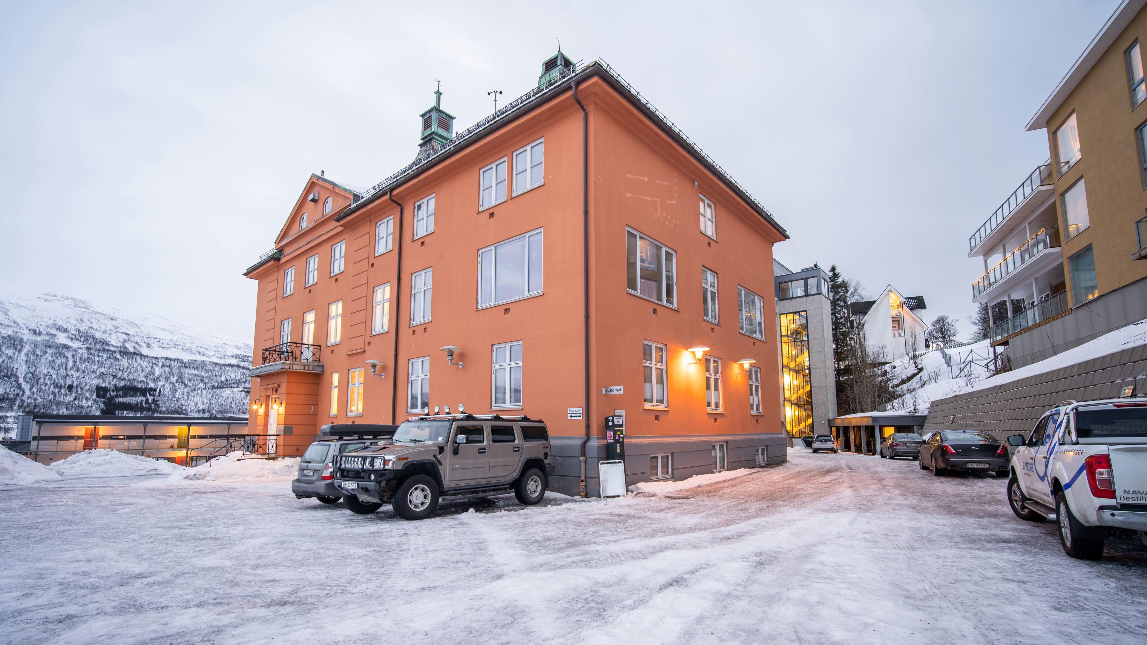 Enter St. Elisabeth Suites