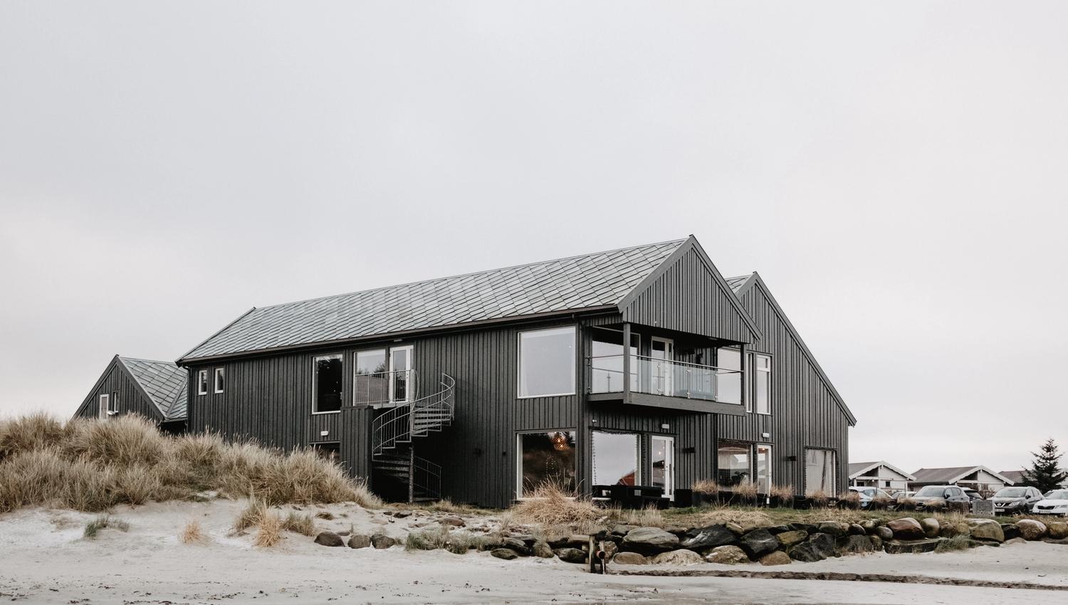 As the name implies, the beach house is located on the beach