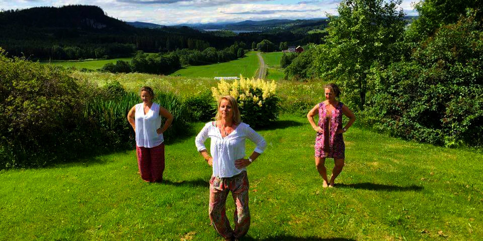 Troset in Levanger Municipality: Qigong in the garden 