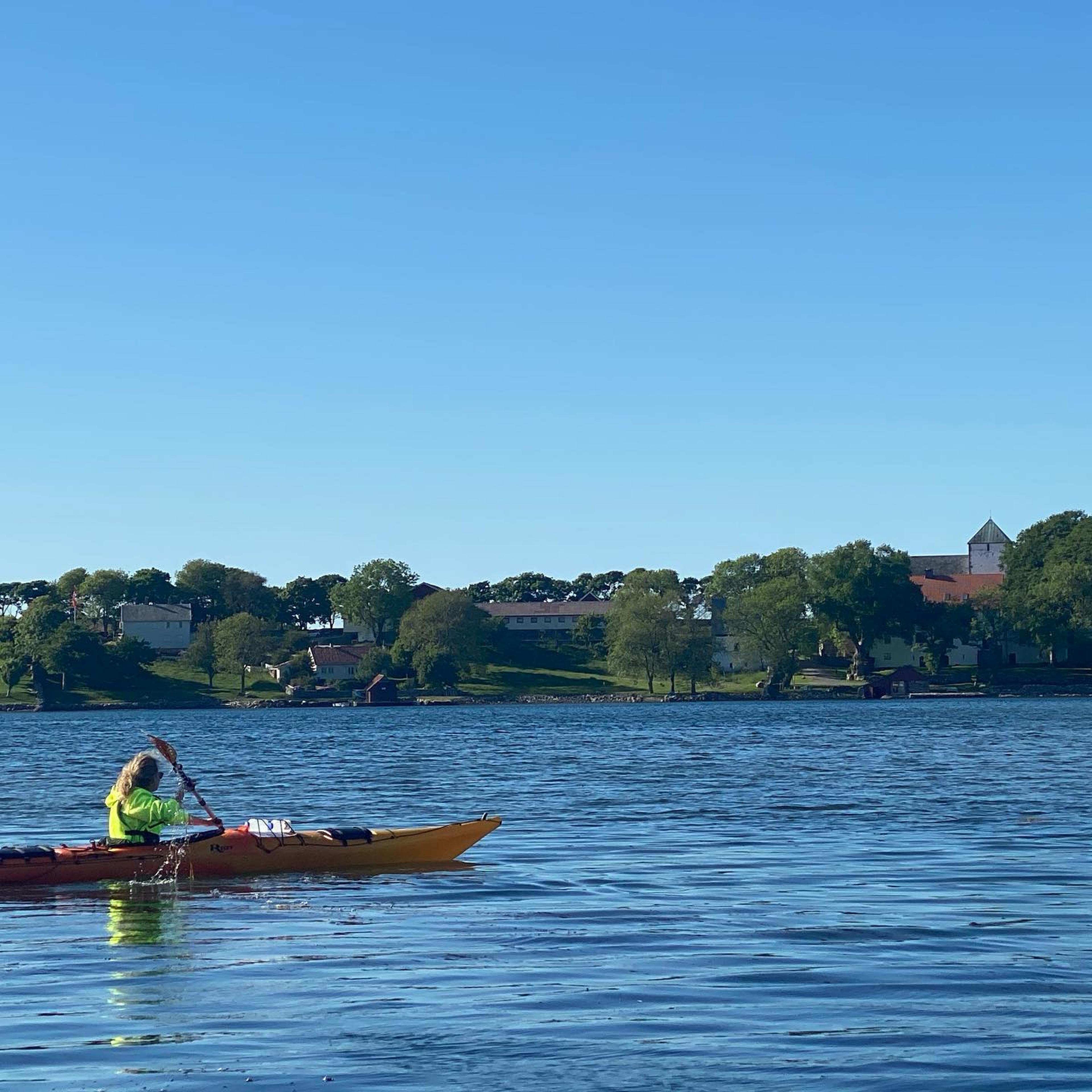 Sea kayak course at island Mosterøy