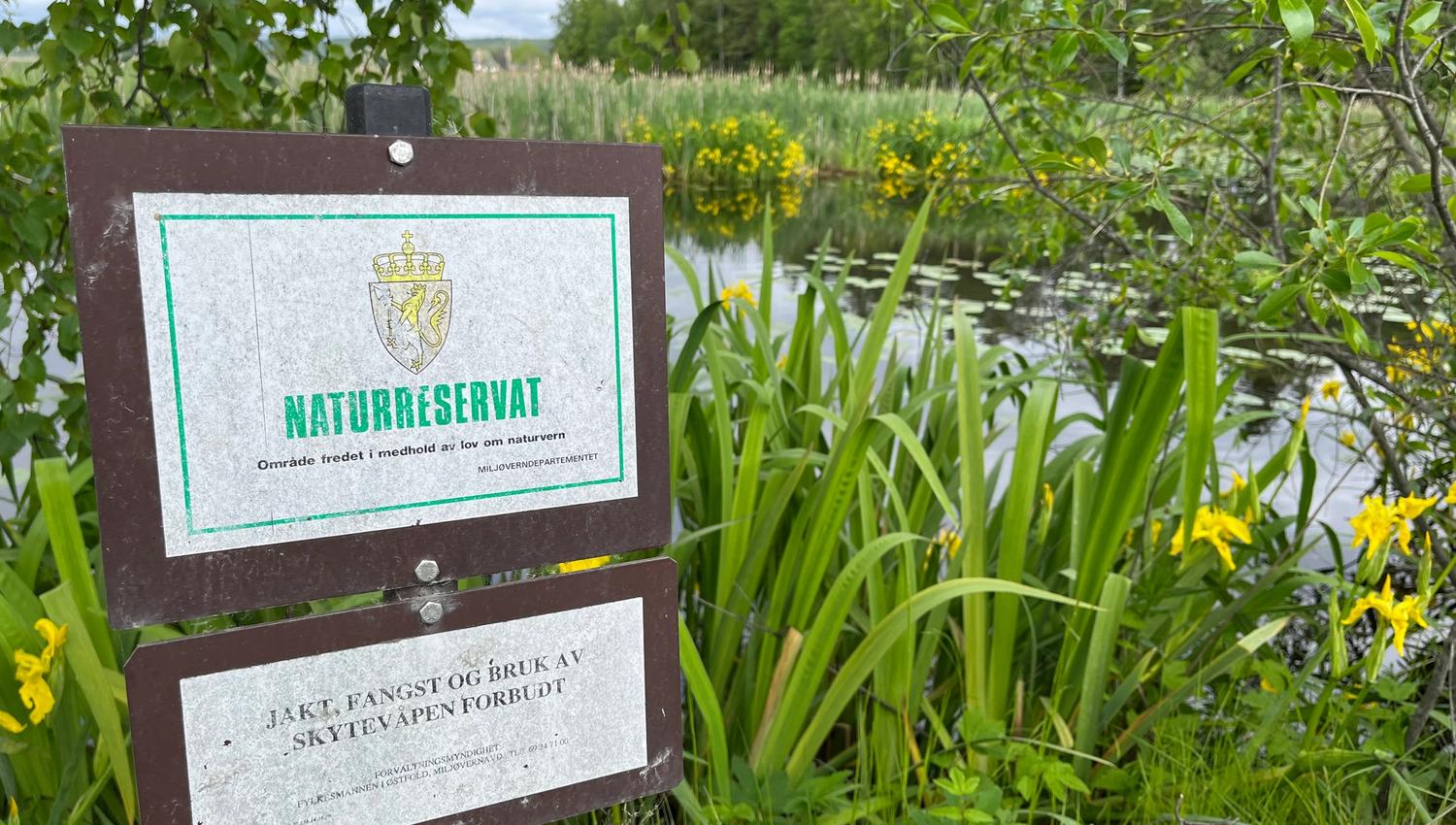 Sign stating it is a nature reserve