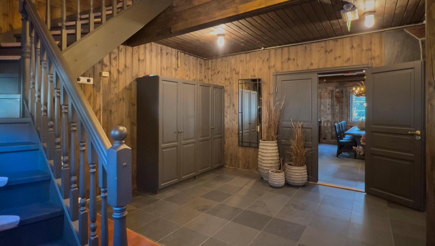 Entrance Barn