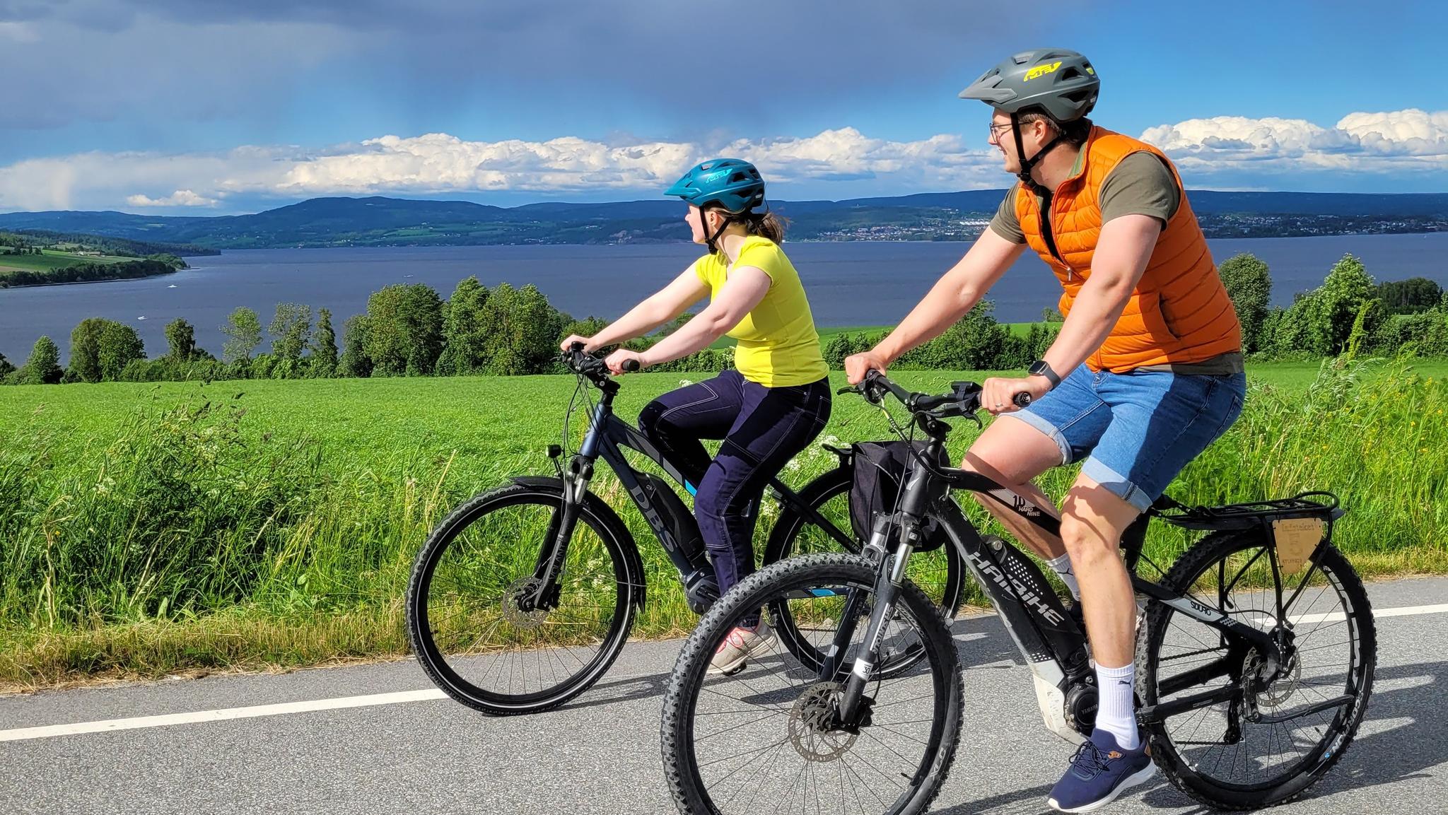 Sykling på Nes & Helgøya