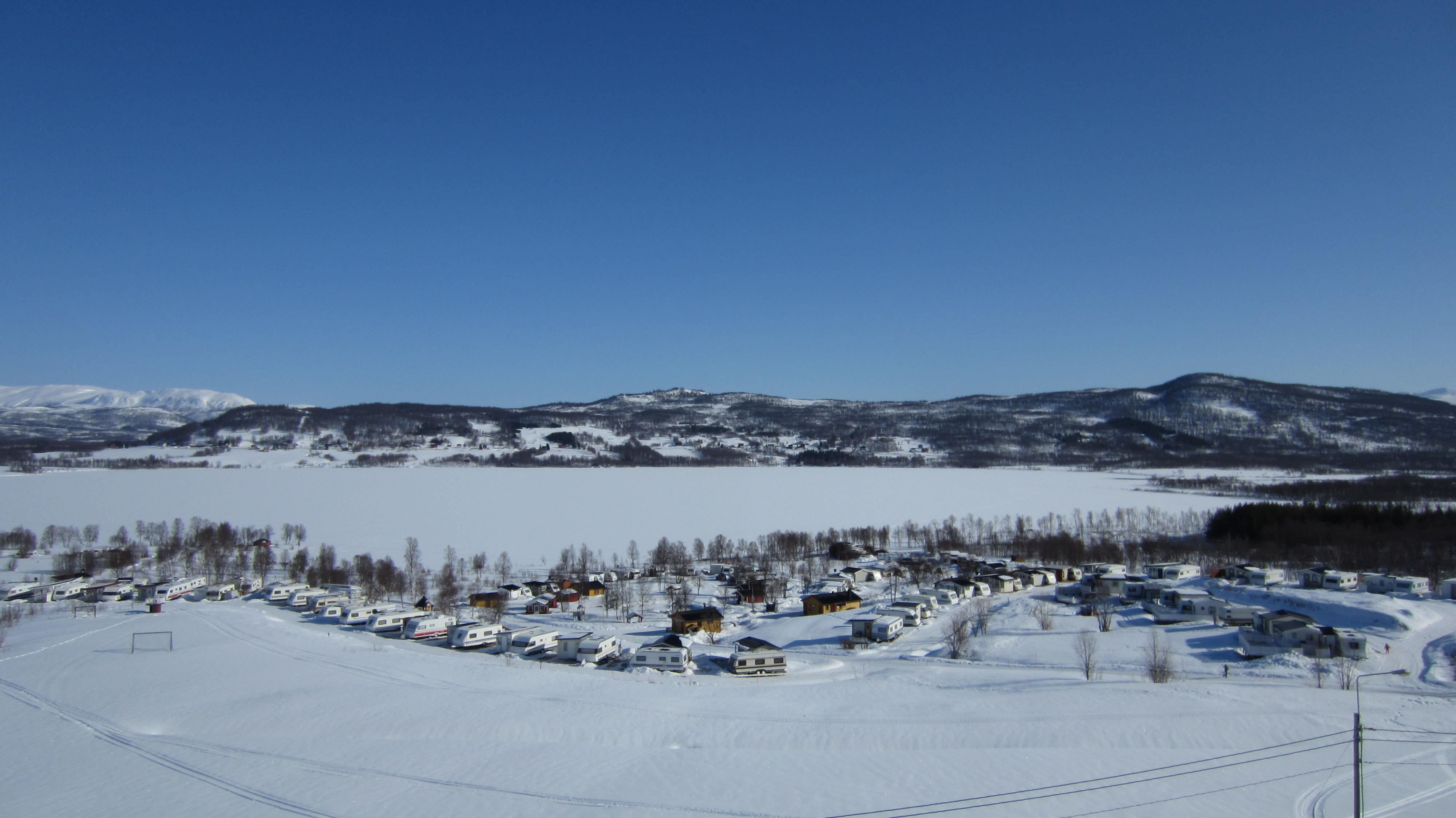winter picture, bird's eye view of the campsite