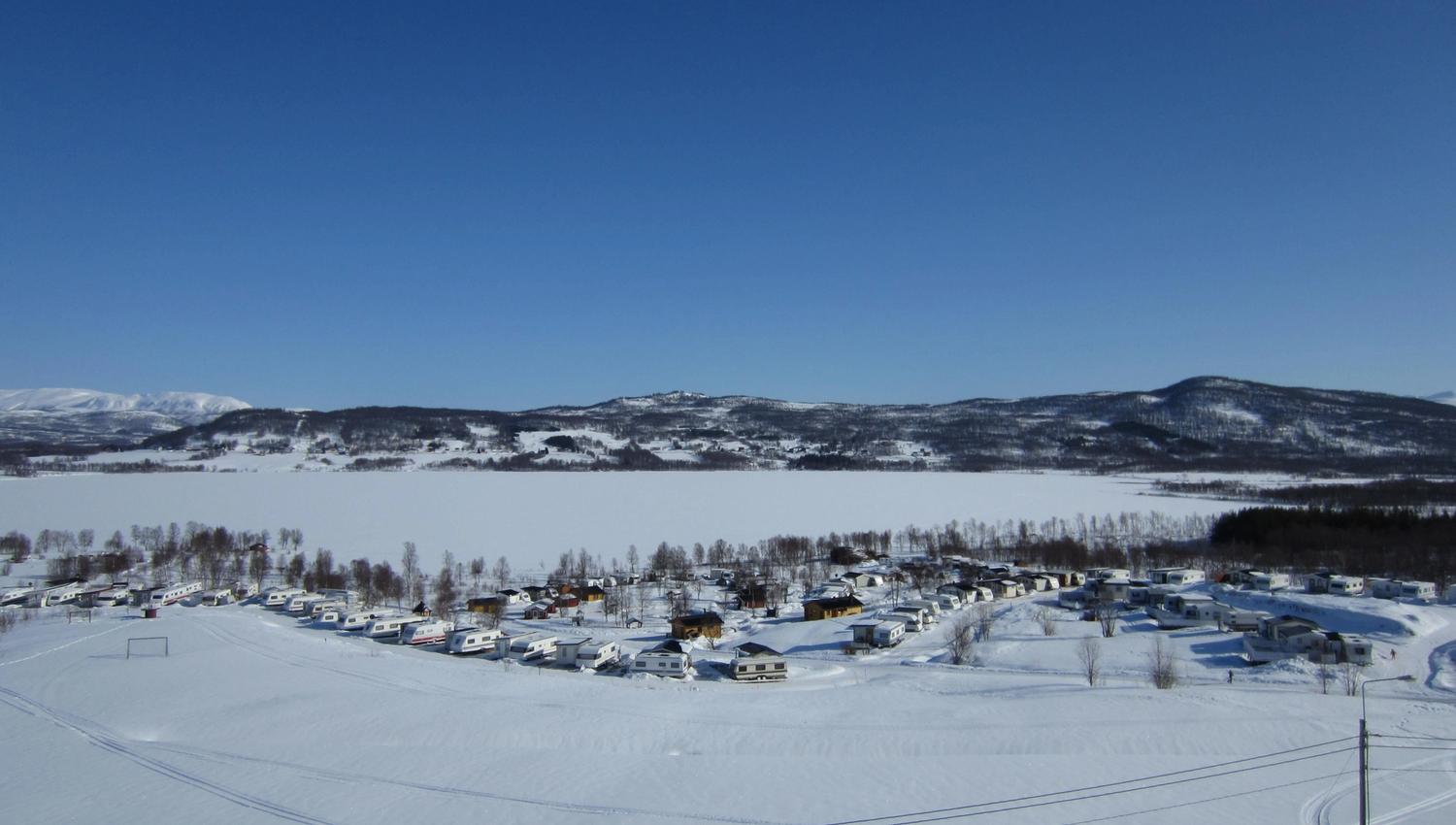 winter picture, bird's eye view of the campsite