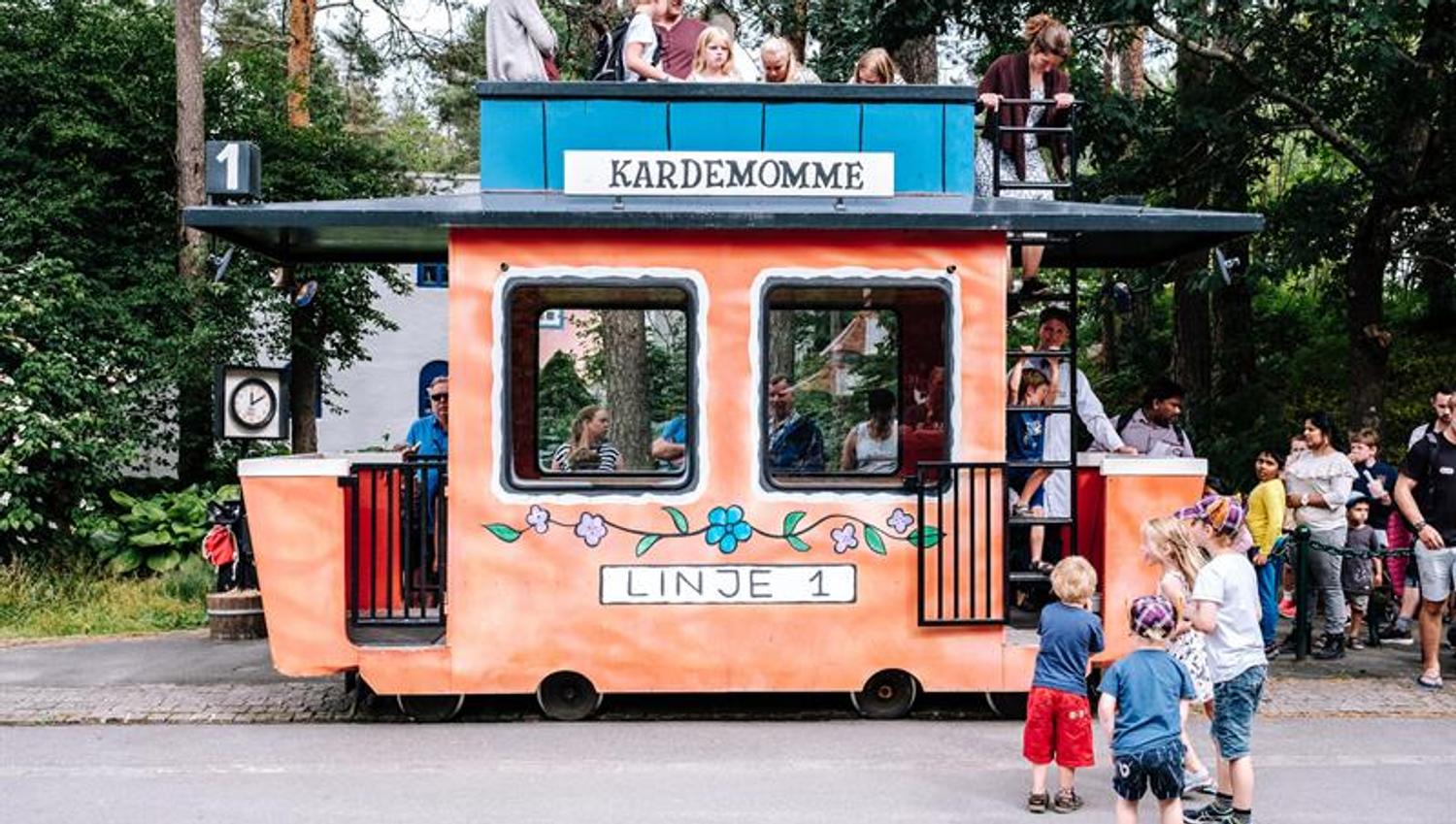 Trikken i Kardemomme By i Dyreparken Kristiansand