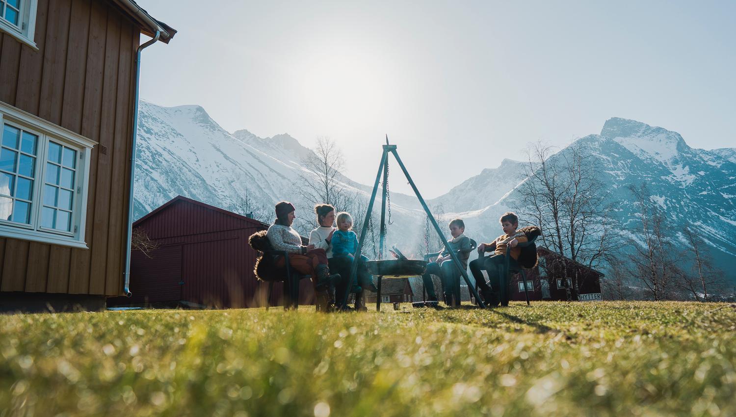 Enjoy the large garden at Lensmansgarden