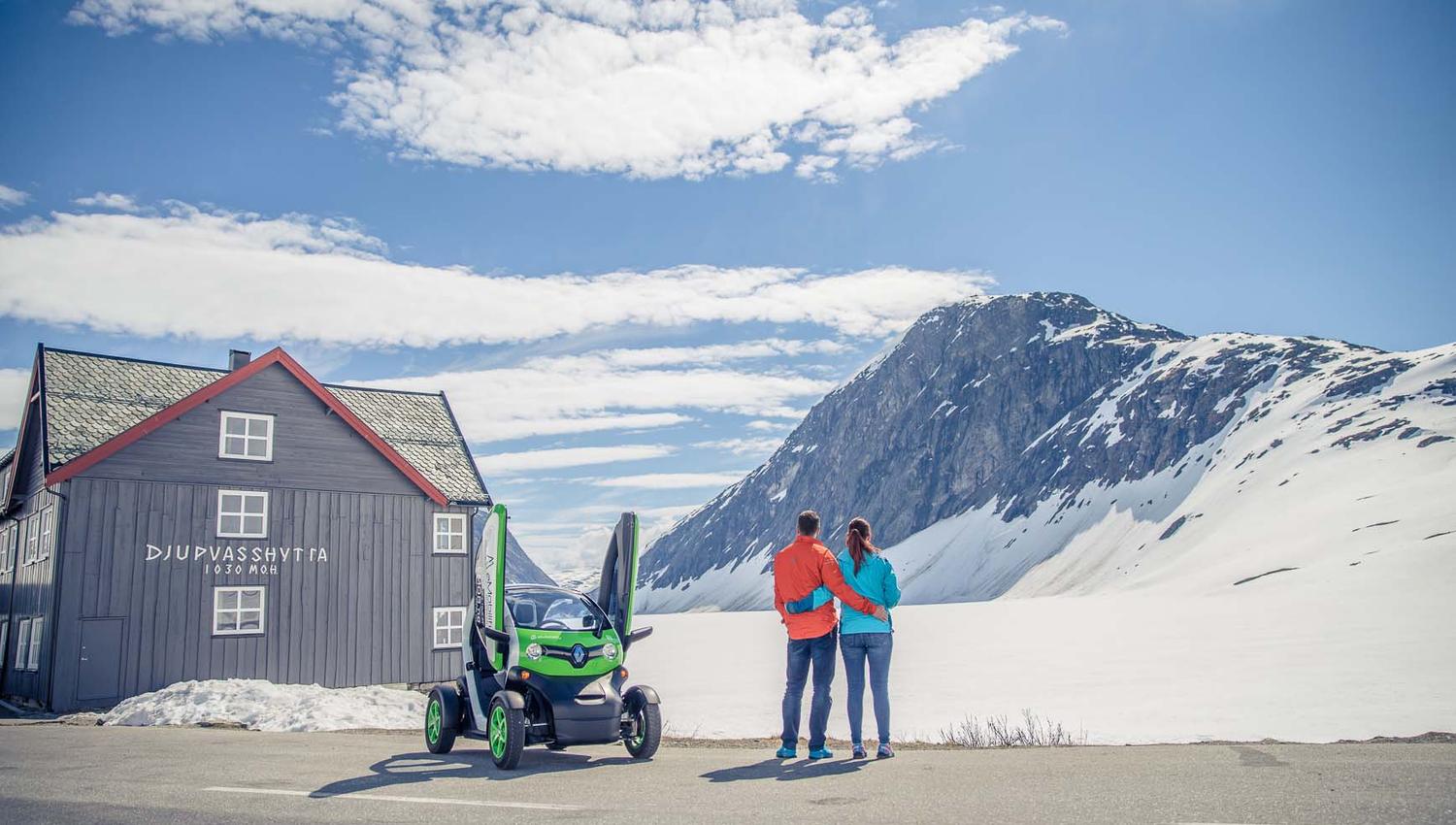 Flott natur ved Djupvasshytta på vei opp til Dalsnibba