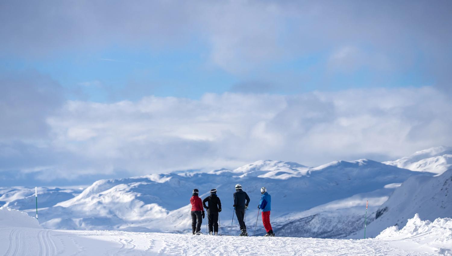Flott utsikt fra alpinbakken på Tyin-Filefjell
