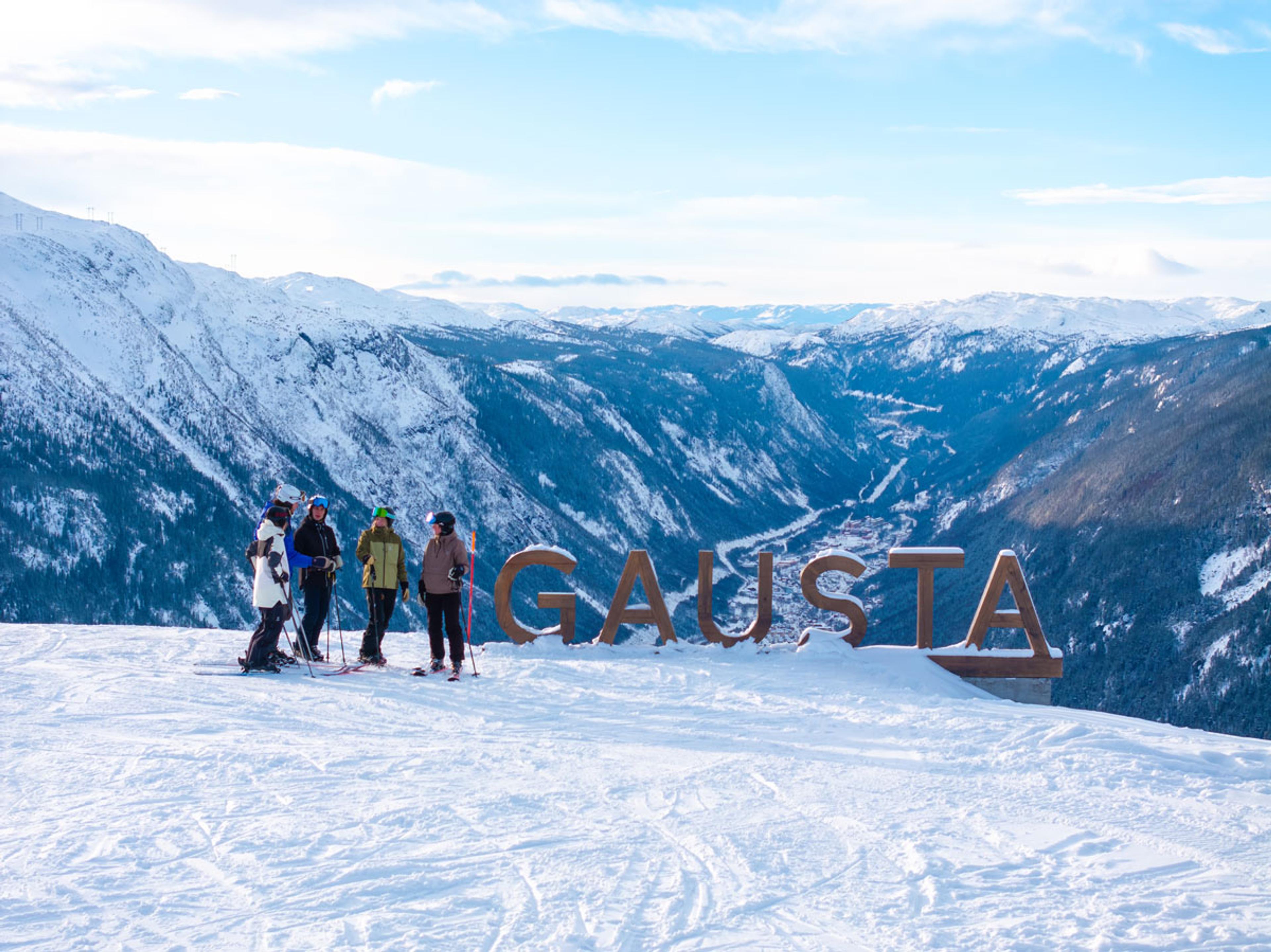 Gausta_vinter_skilt-Gausta