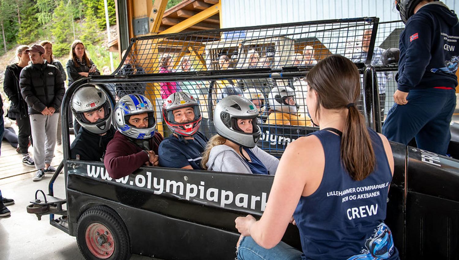One of our experienced pilots giving instructions before the run. All wheel bob rides will be adjusted to suit infection control rules.