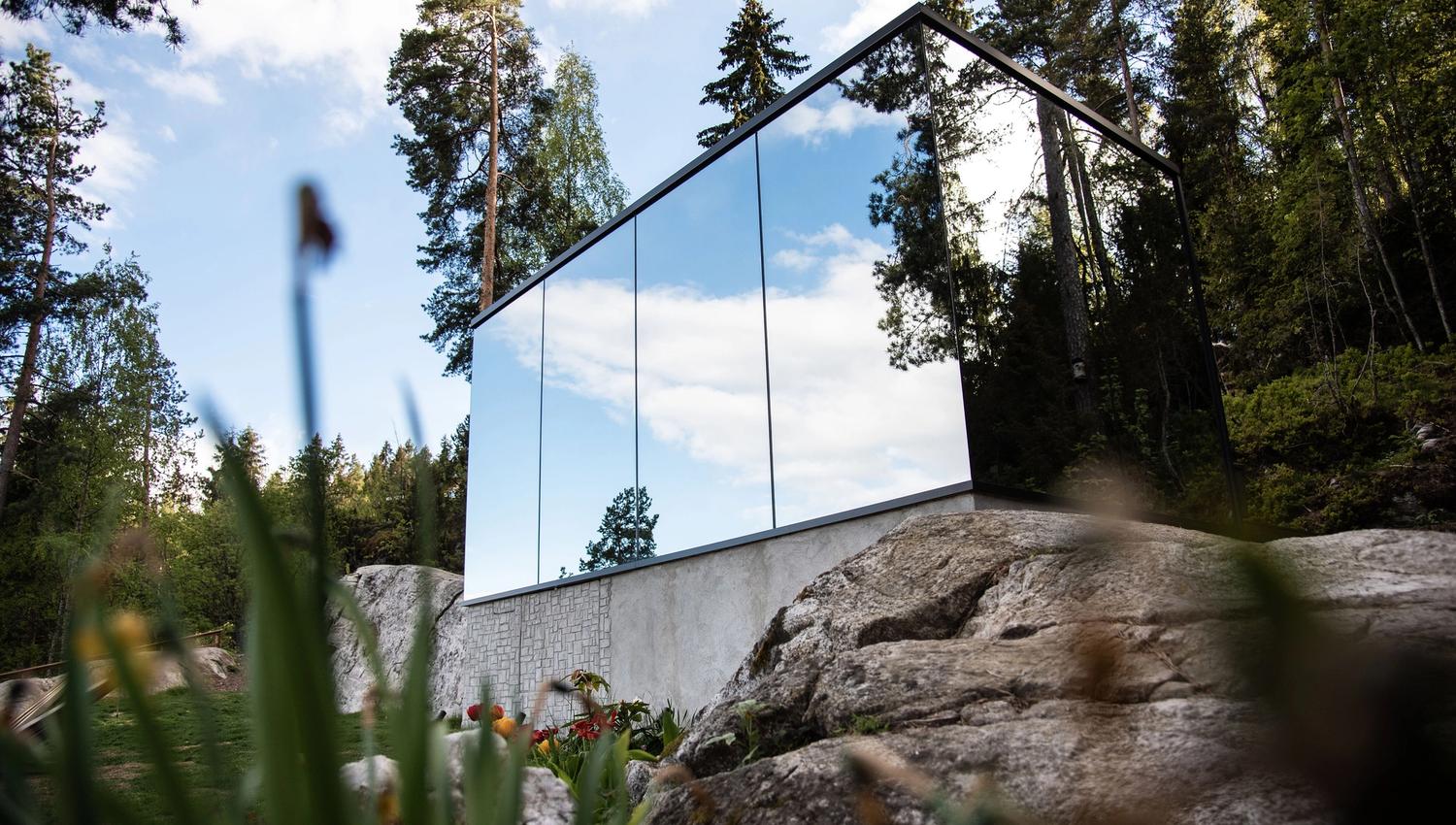 Wonder Inn Glass Cabin med speilene utvendig