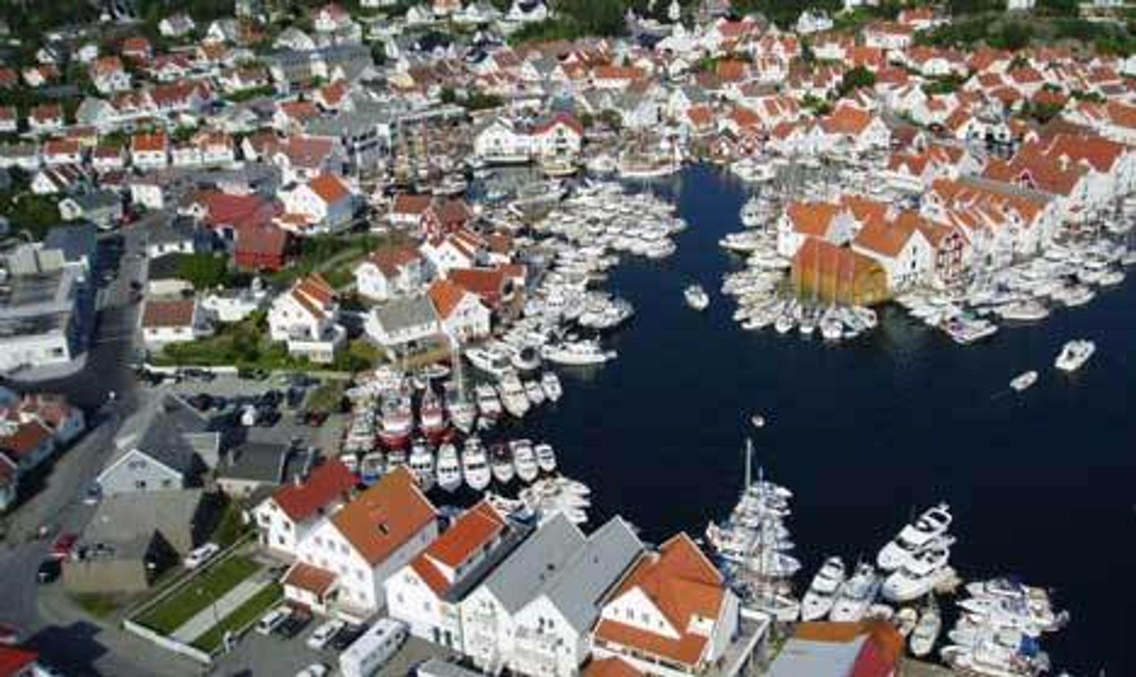 Guided tour to Skudeneshavn with GuideCompaniet