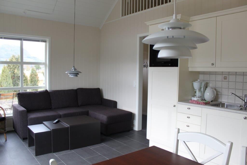 Kjørnes Camping og Fjordhytter